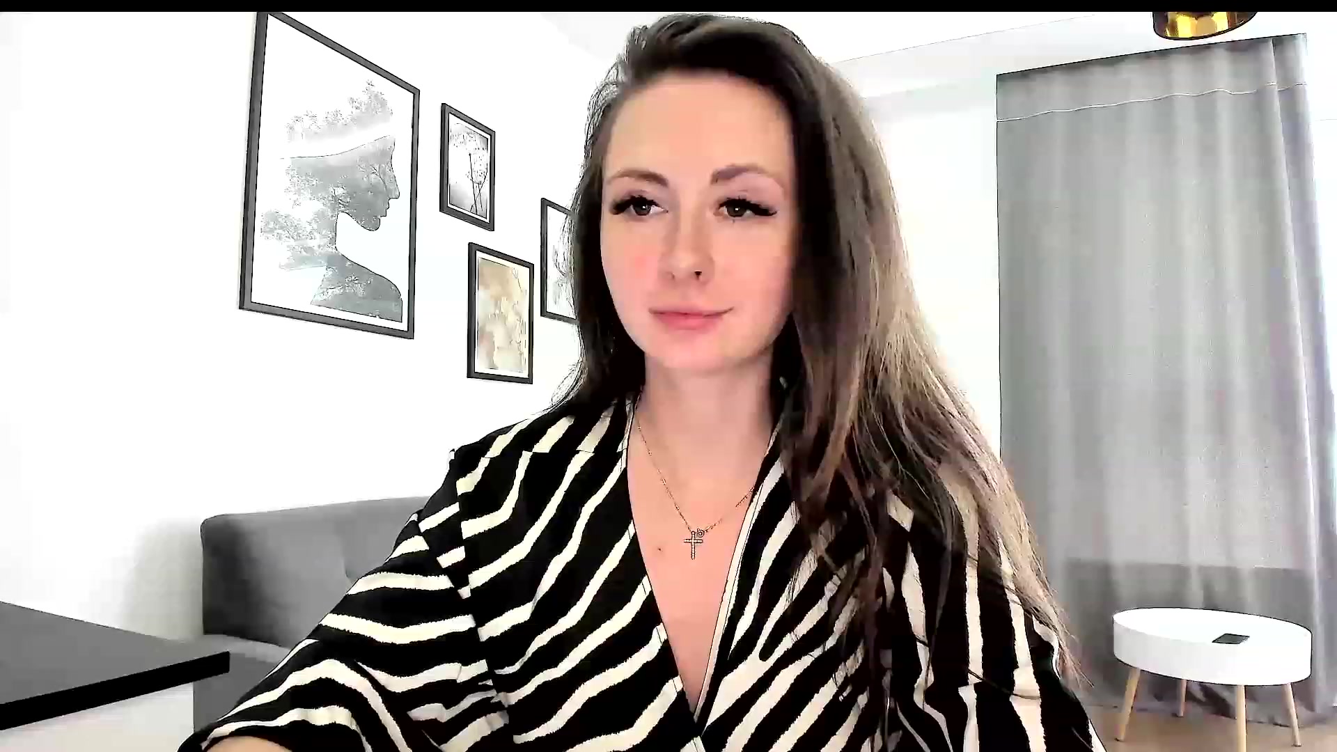 Gallery image thumbnail from Amber_Fry's myfreecams stream on, 05/28/2023, 17:19 image 14 of 20