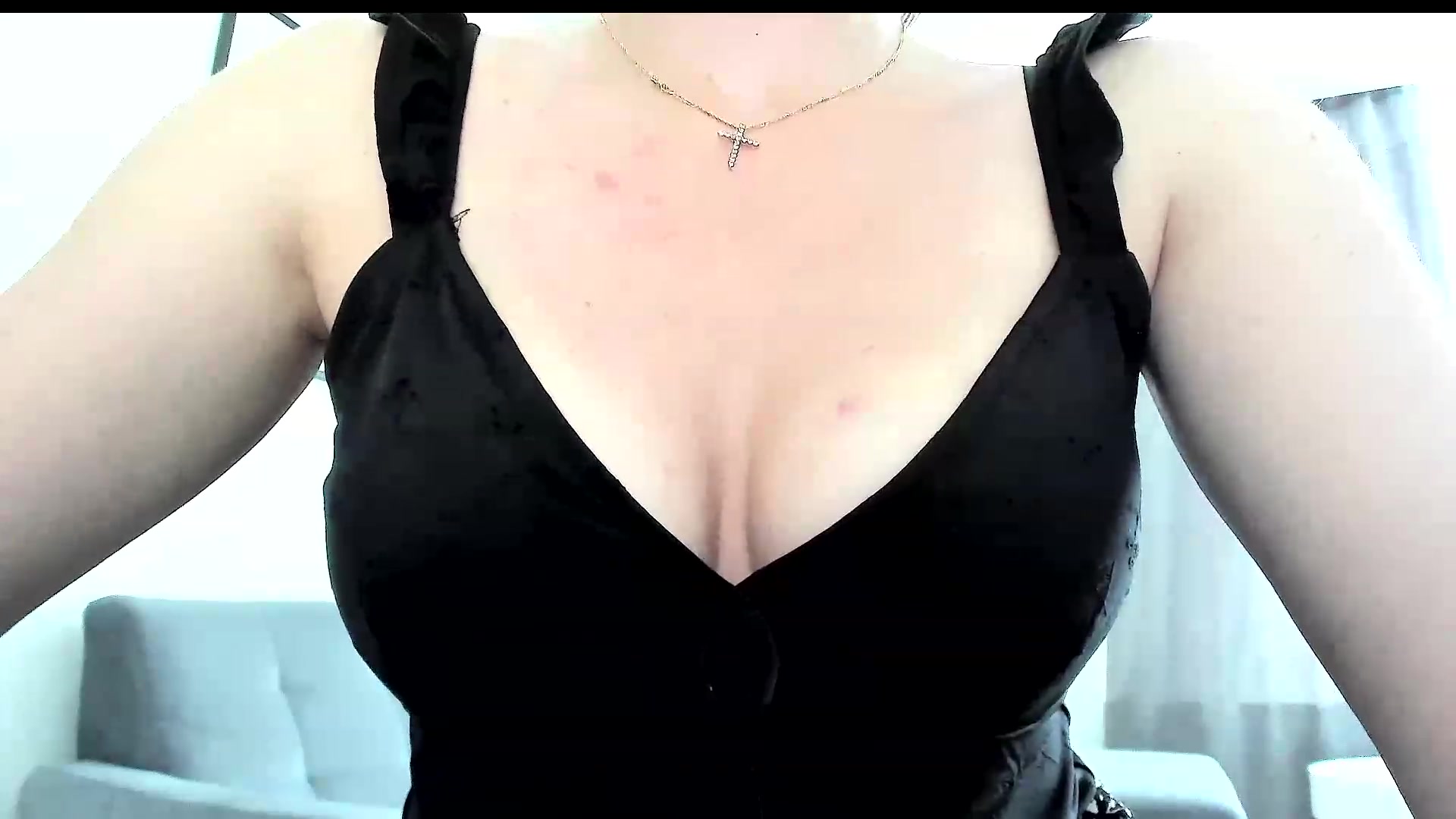 Gallery image thumbnail from Amber_Fry's myfreecams stream on, 06/01/2023, 14:09 image 14 of 20