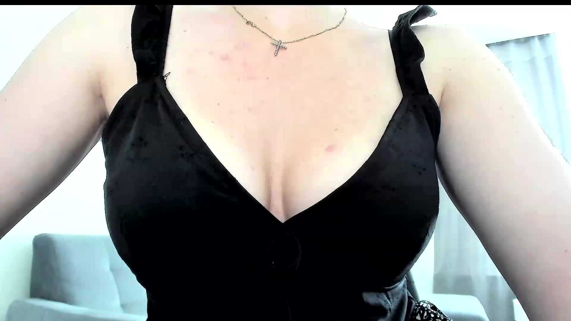 Gallery image thumbnail from Amber_Fry's myfreecams stream on, 06/01/2023, 14:09 image 13 of 20