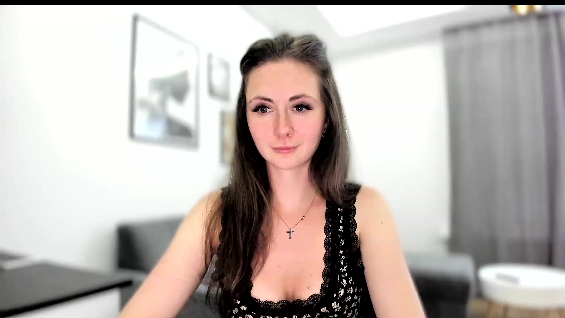 Gallery image thumbnail from Amber_Fry's myfreecams stream on, 06/05/2023, 19:00 image 4 of 20