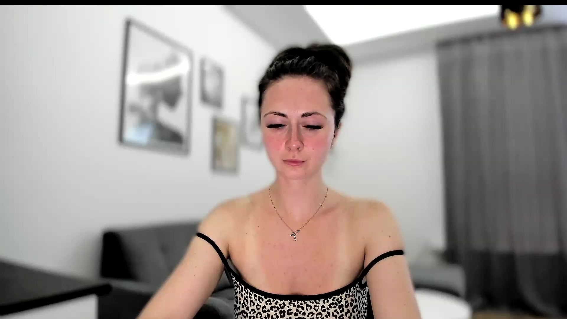 Gallery image thumbnail from Amber_Fry's myfreecams stream on, 06/07/2023, 19:30 image 12 of 20