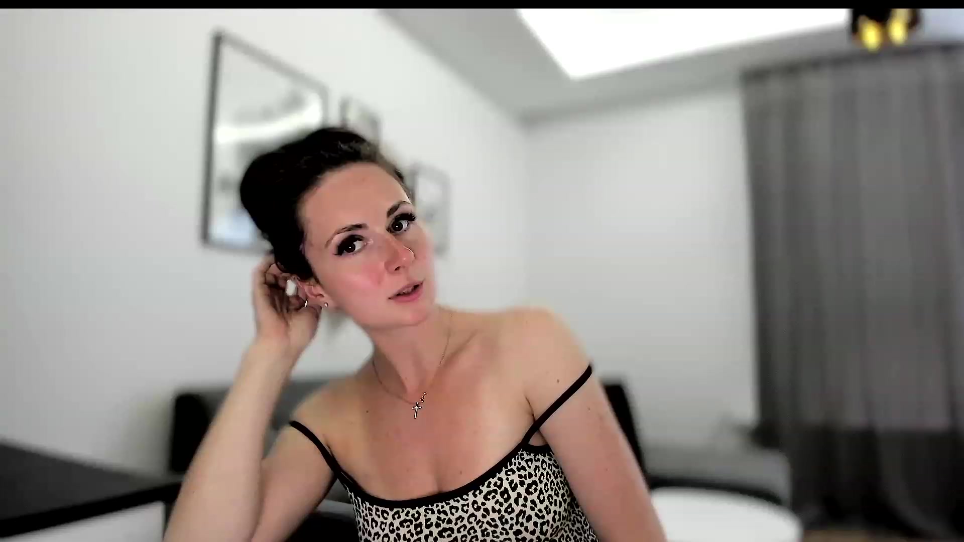 Gallery image thumbnail from Amber_Fry's myfreecams stream on, 06/07/2023, 19:30 image 11 of 20