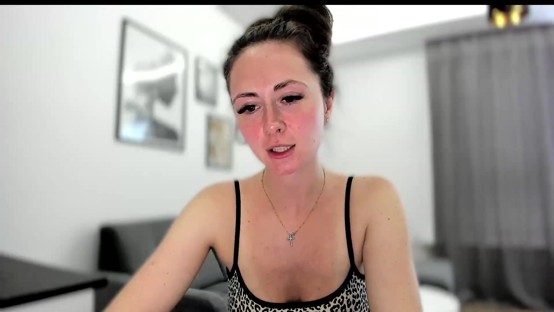 Gallery image thumbnail from Amber_Fry's myfreecams stream on, 06/07/2023, 19:30 image 10 of 20