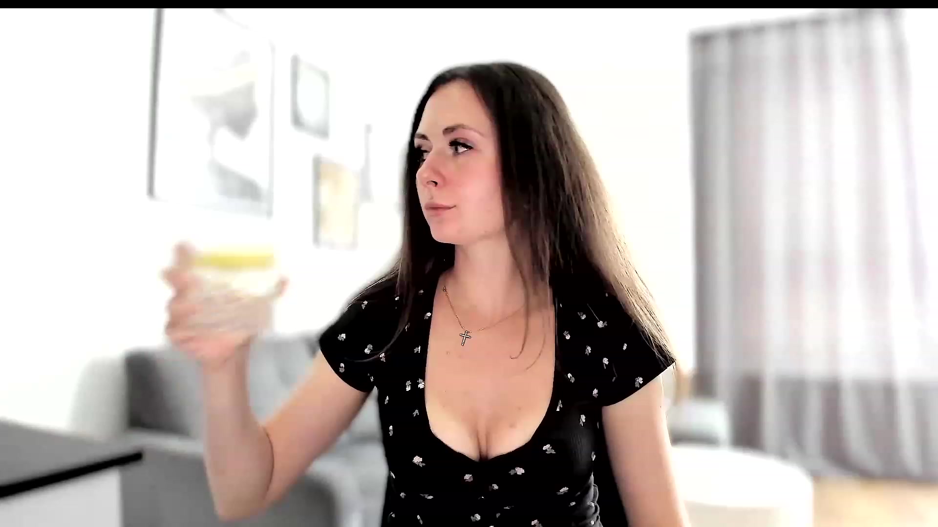 Gallery image thumbnail from Amber_Fry's myfreecams stream on, 06/08/2023, 14:00 image 4 of 20