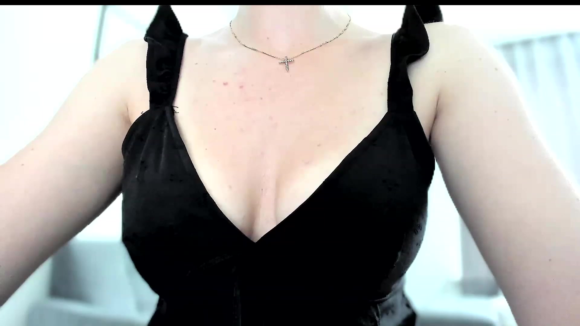 Gallery image thumbnail from Amber_Fry's myfreecams stream on, 06/09/2023, 17:08 image 7 of 20