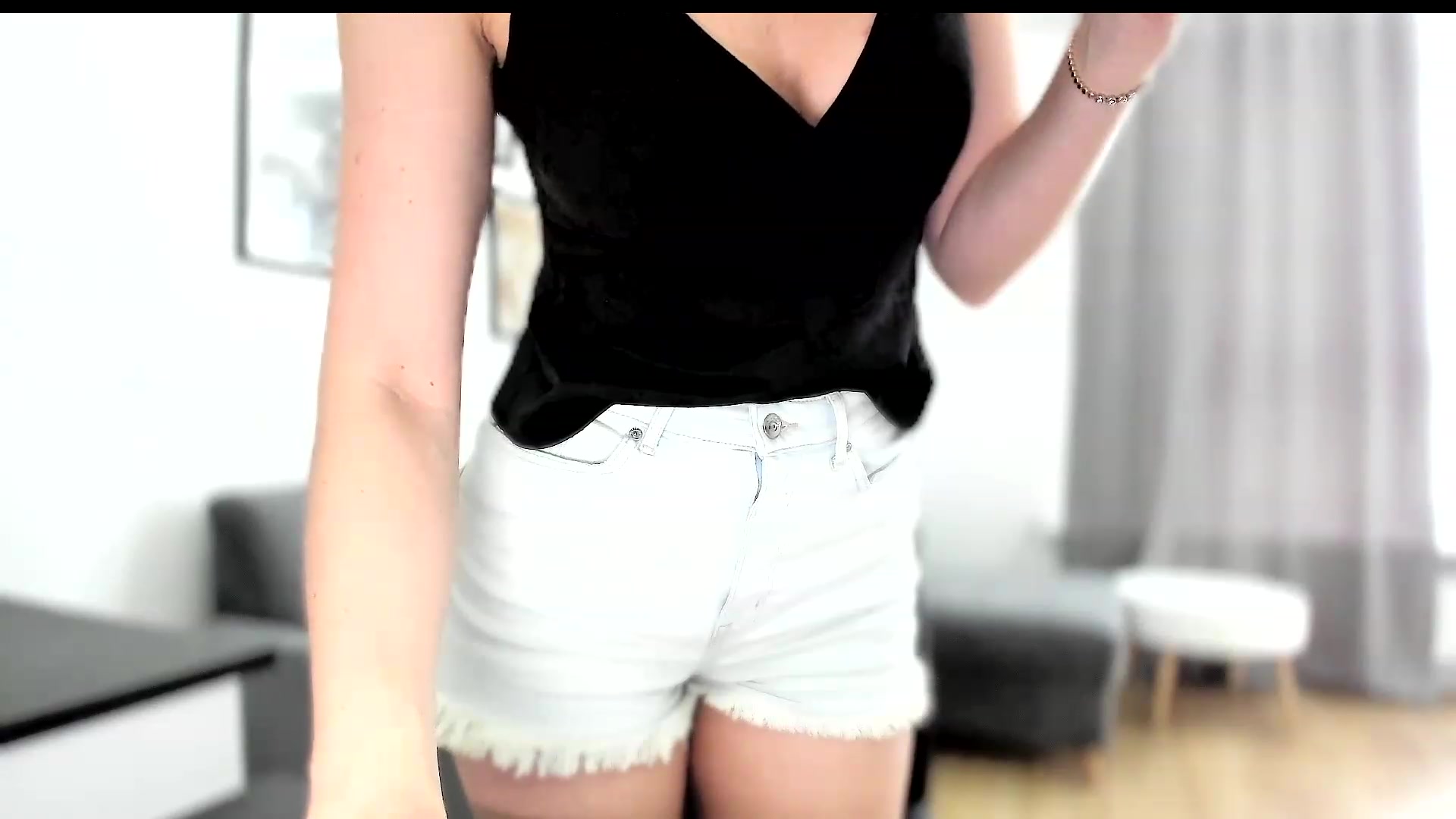 Gallery image thumbnail from Amber_Fry's myfreecams stream on, 06/09/2023, 18:23 image 3 of 20