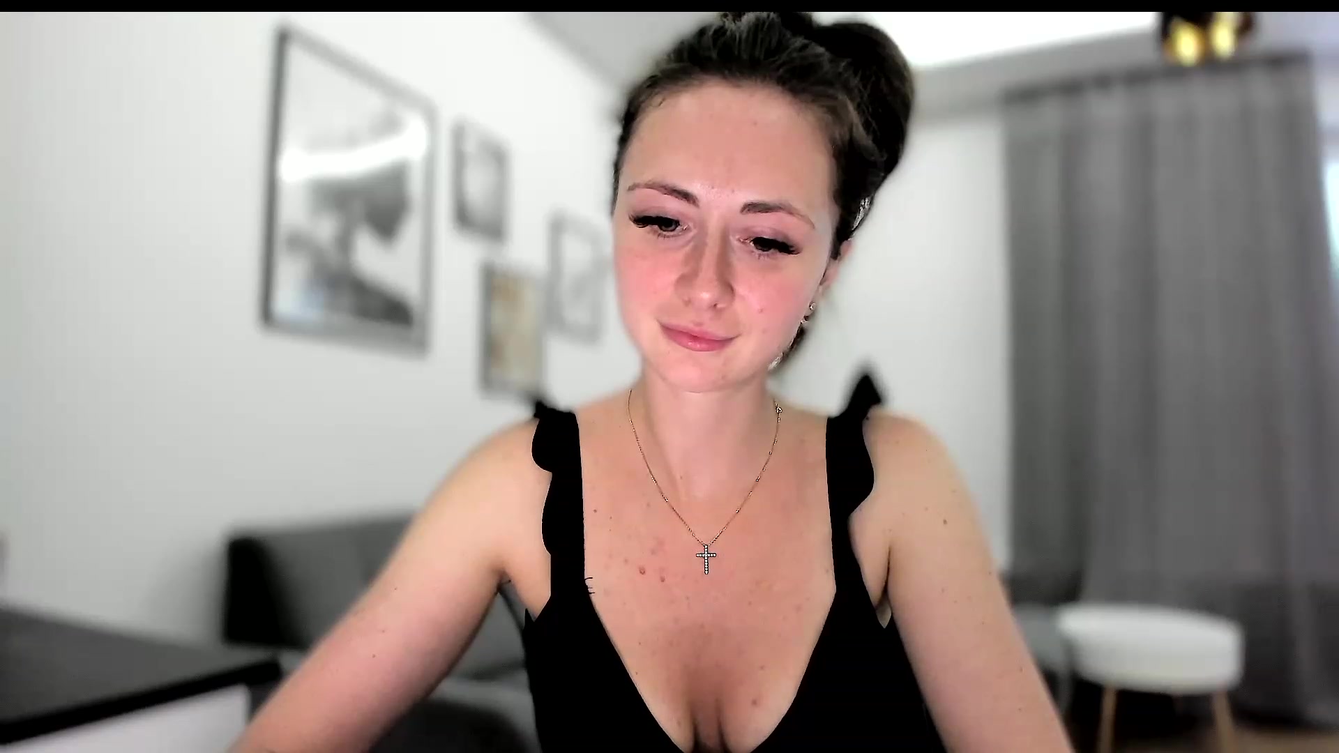 Gallery image thumbnail from Amber_Fry's myfreecams stream on, 06/09/2023, 19:20 image 6 of 20