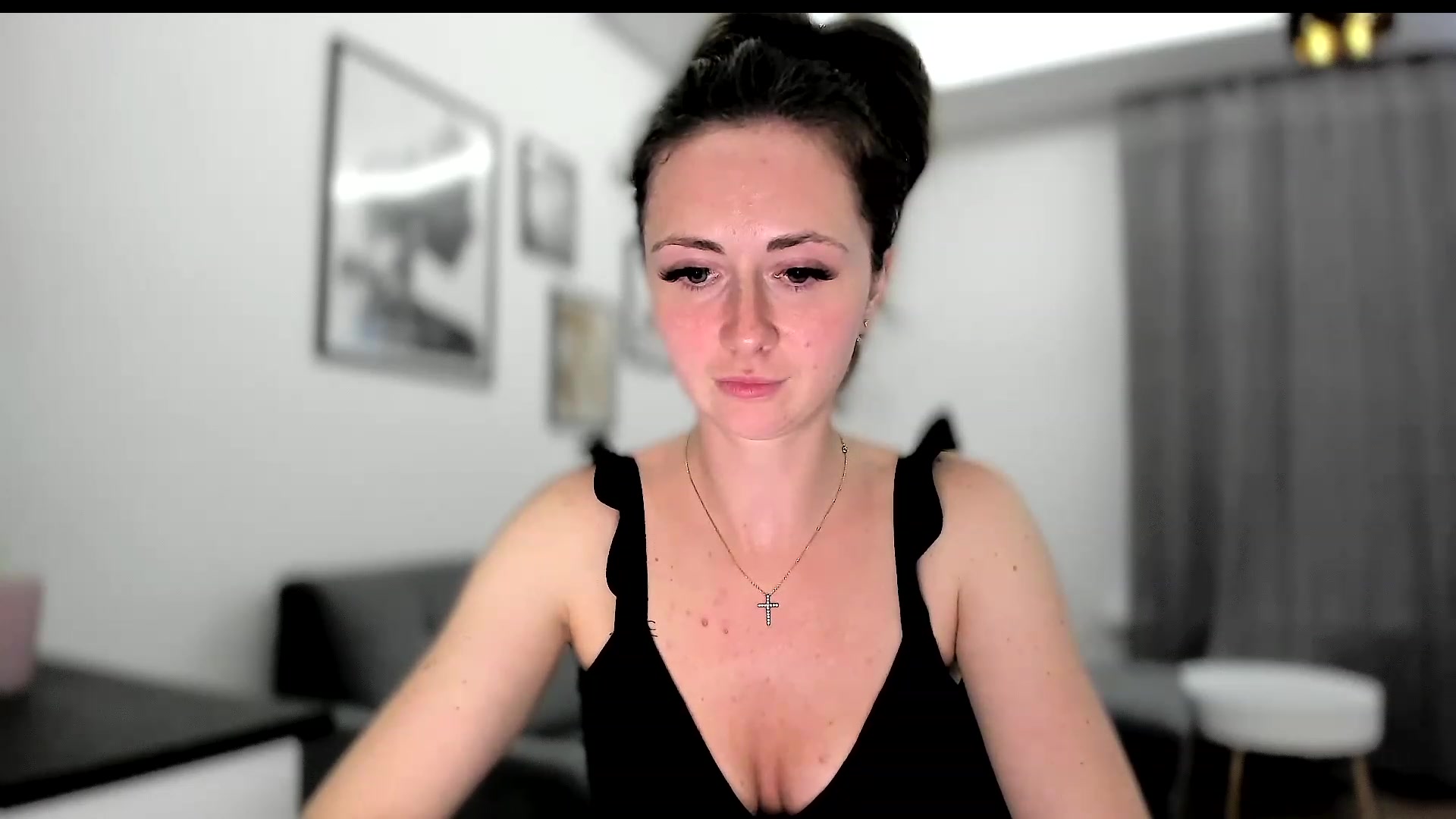 Gallery image thumbnail from Amber_Fry's myfreecams stream on, 06/09/2023, 19:20 image 10 of 20