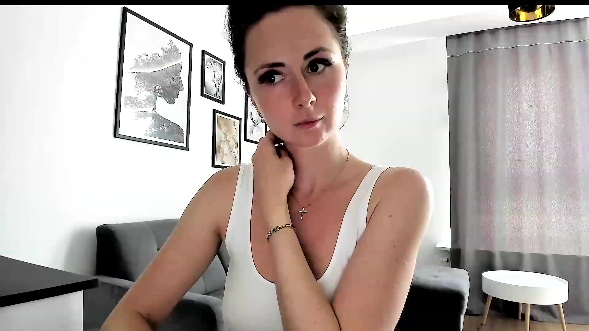 Gallery image thumbnail from Amber_Fry's myfreecams stream on, 06/10/2023, 12:38 image 6 of 20