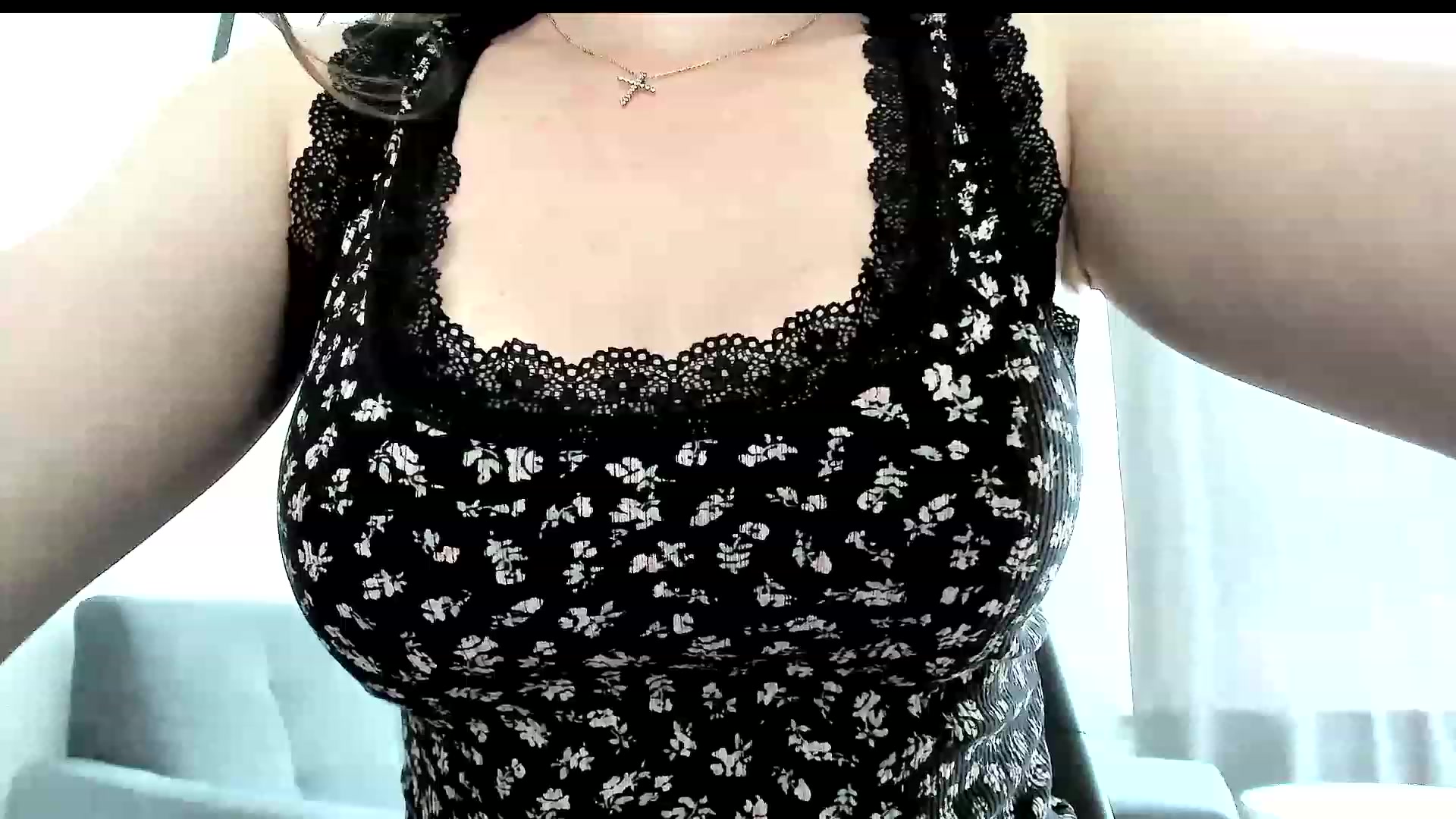 Gallery image thumbnail from Amber_Fry's myfreecams stream on, 06/15/2023, 15:08 image 6 of 20