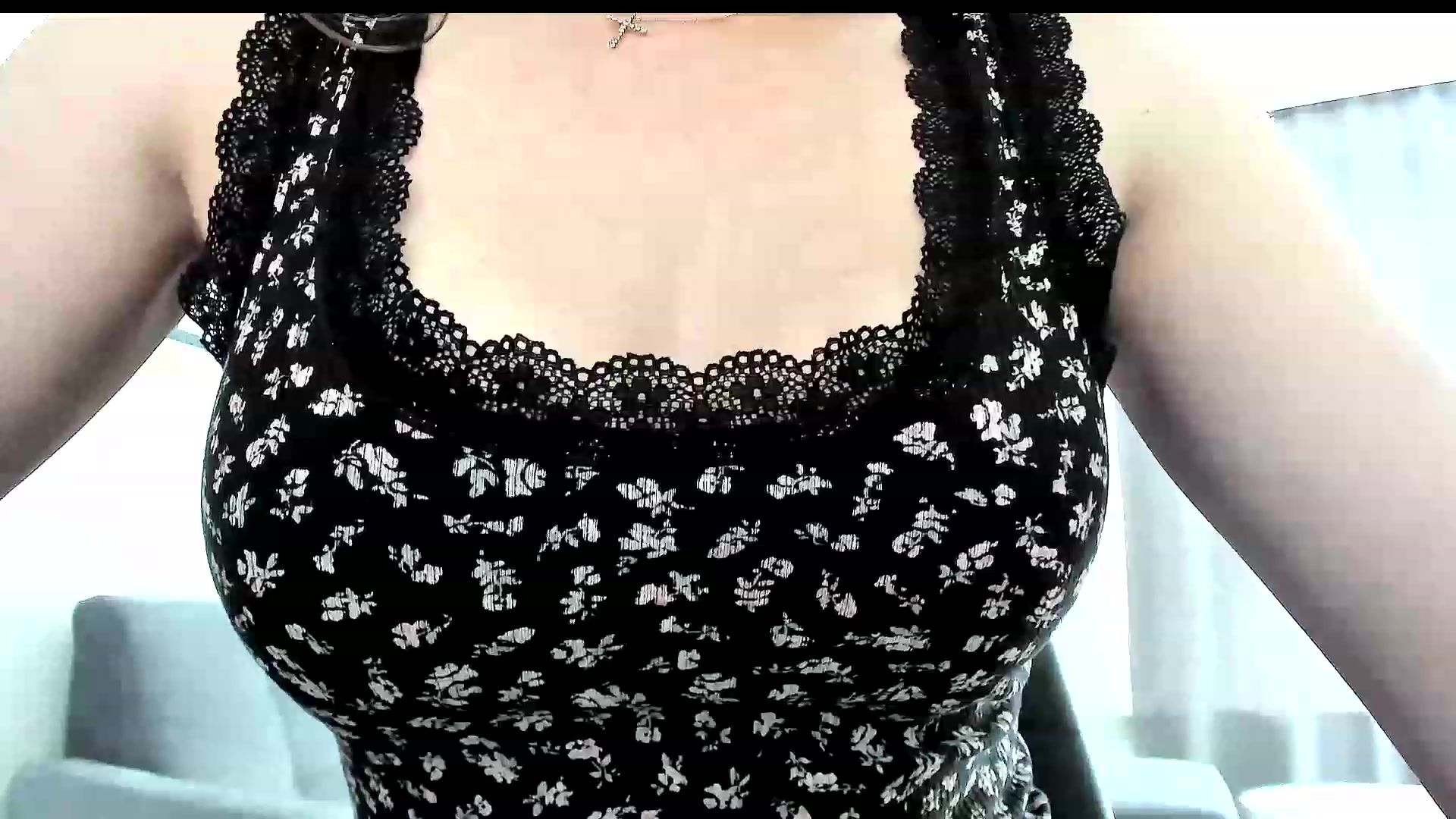 Gallery image thumbnail from Amber_Fry's myfreecams stream on, 06/15/2023, 15:08 image 2 of 20