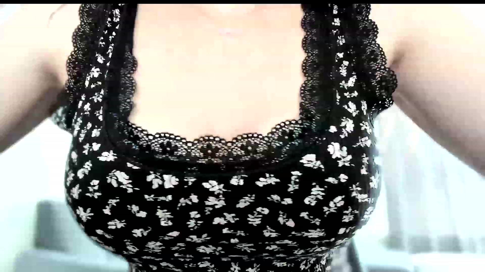 Gallery image thumbnail from Amber_Fry's myfreecams stream on, 06/21/2023, 10:37 image 4 of 20