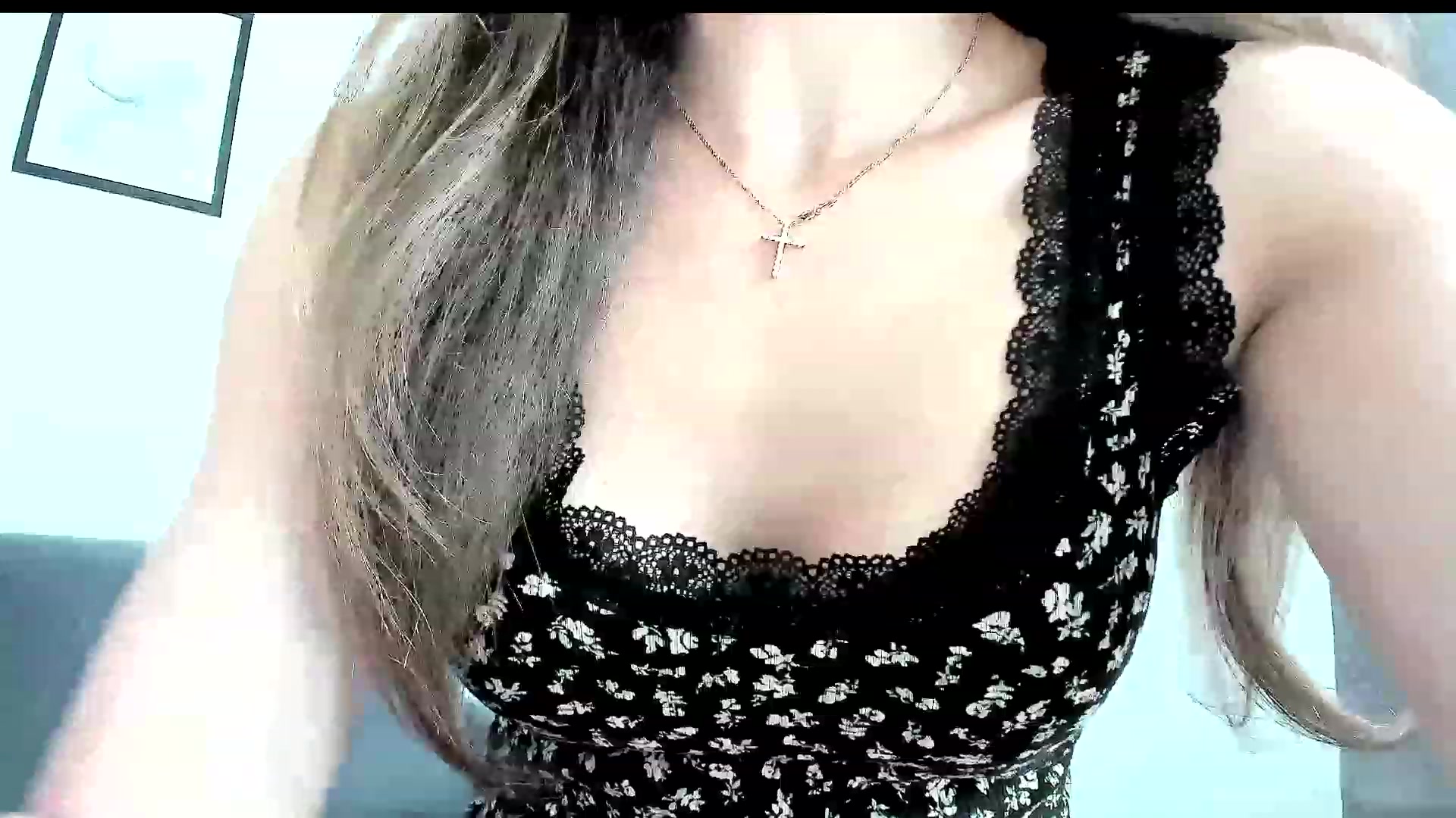 Gallery image thumbnail from Amber_Fry's myfreecams stream on, 08/01/2023, 12:51 image 4 of 20