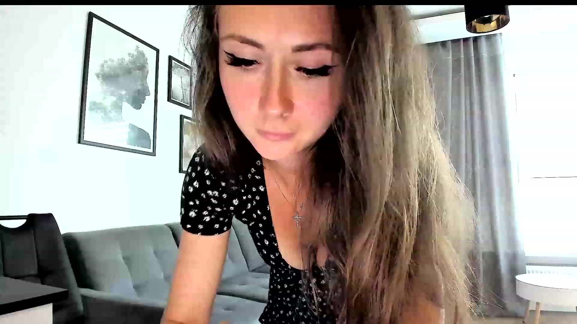 Gallery image thumbnail from Amber_Fry's myfreecams stream on, 08/03/2023, 17:14 image 12 of 20