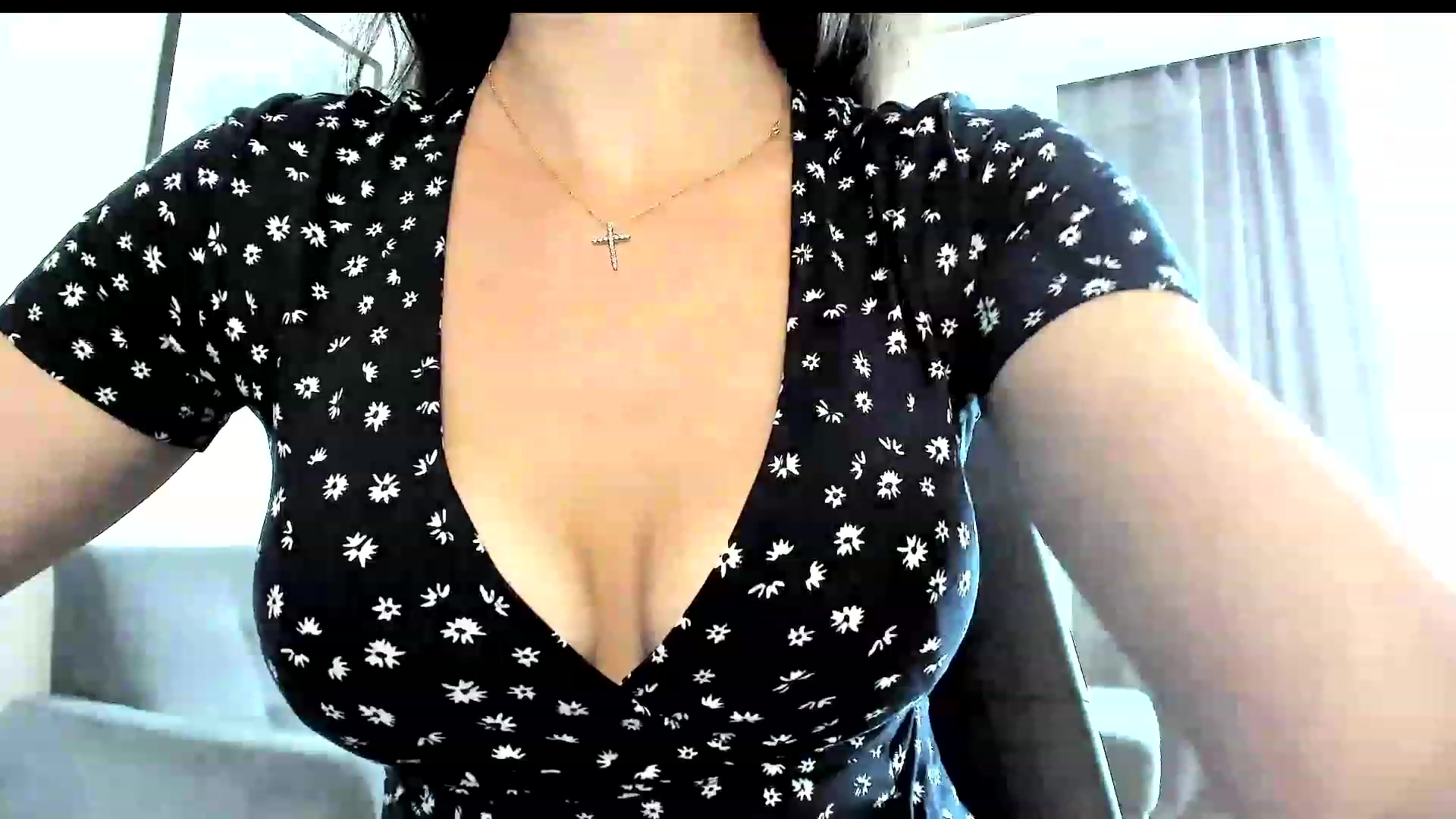 Gallery image thumbnail from Amber_Fry's myfreecams stream on, 08/03/2023, 17:14 image 16 of 20