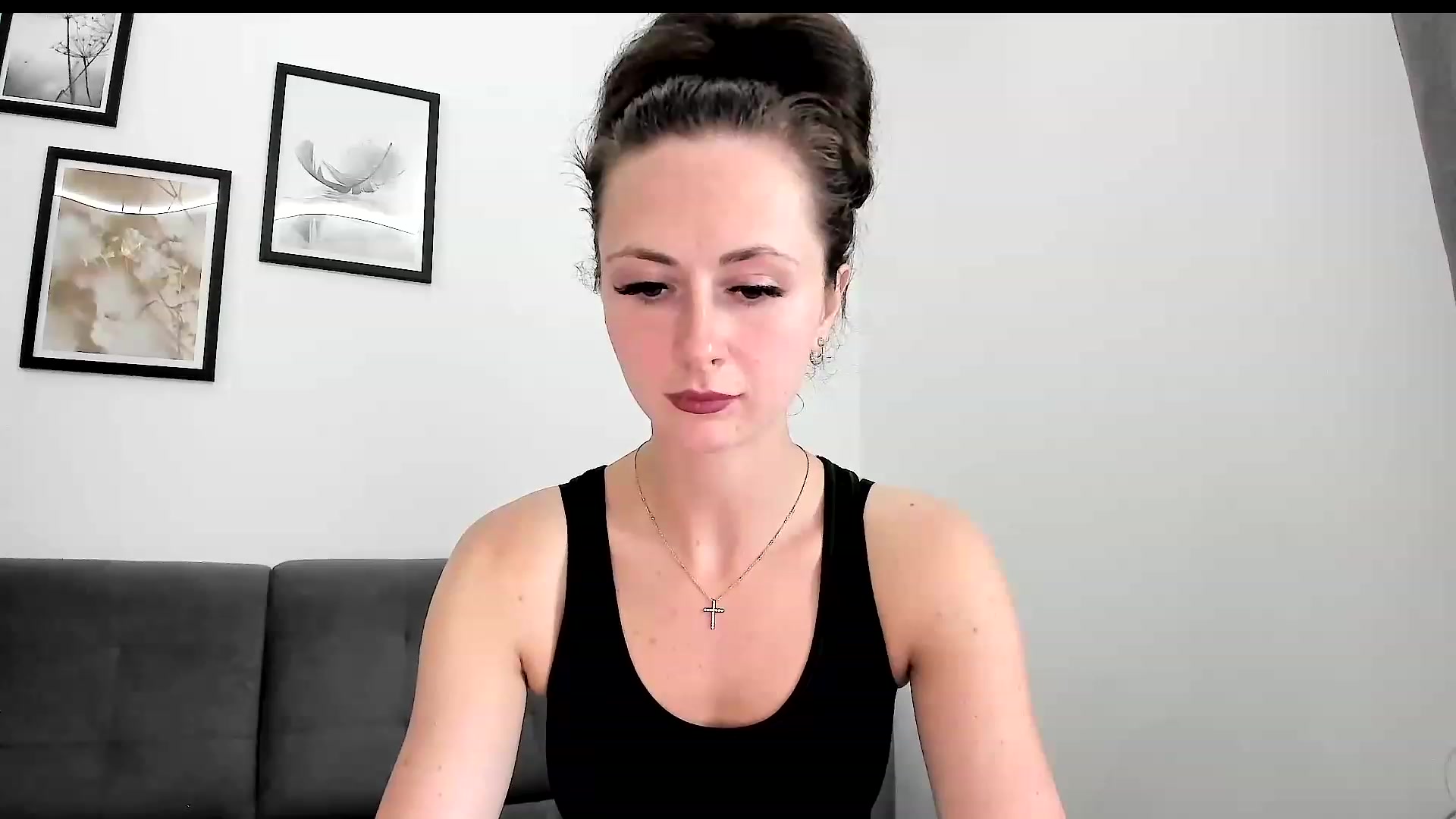 Gallery image thumbnail from Amber_Fry's myfreecams stream on, 08/05/2023, 15:58 image 15 of 20