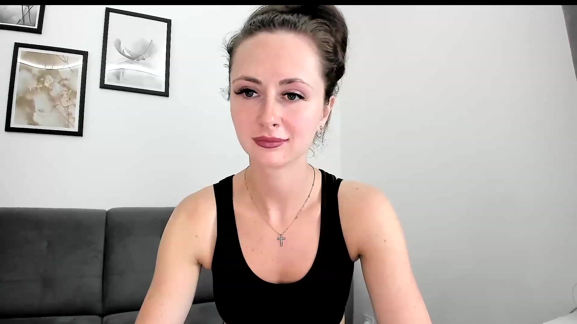 Gallery image thumbnail from Amber_Fry's myfreecams stream on, 08/05/2023, 15:58 image 16 of 20