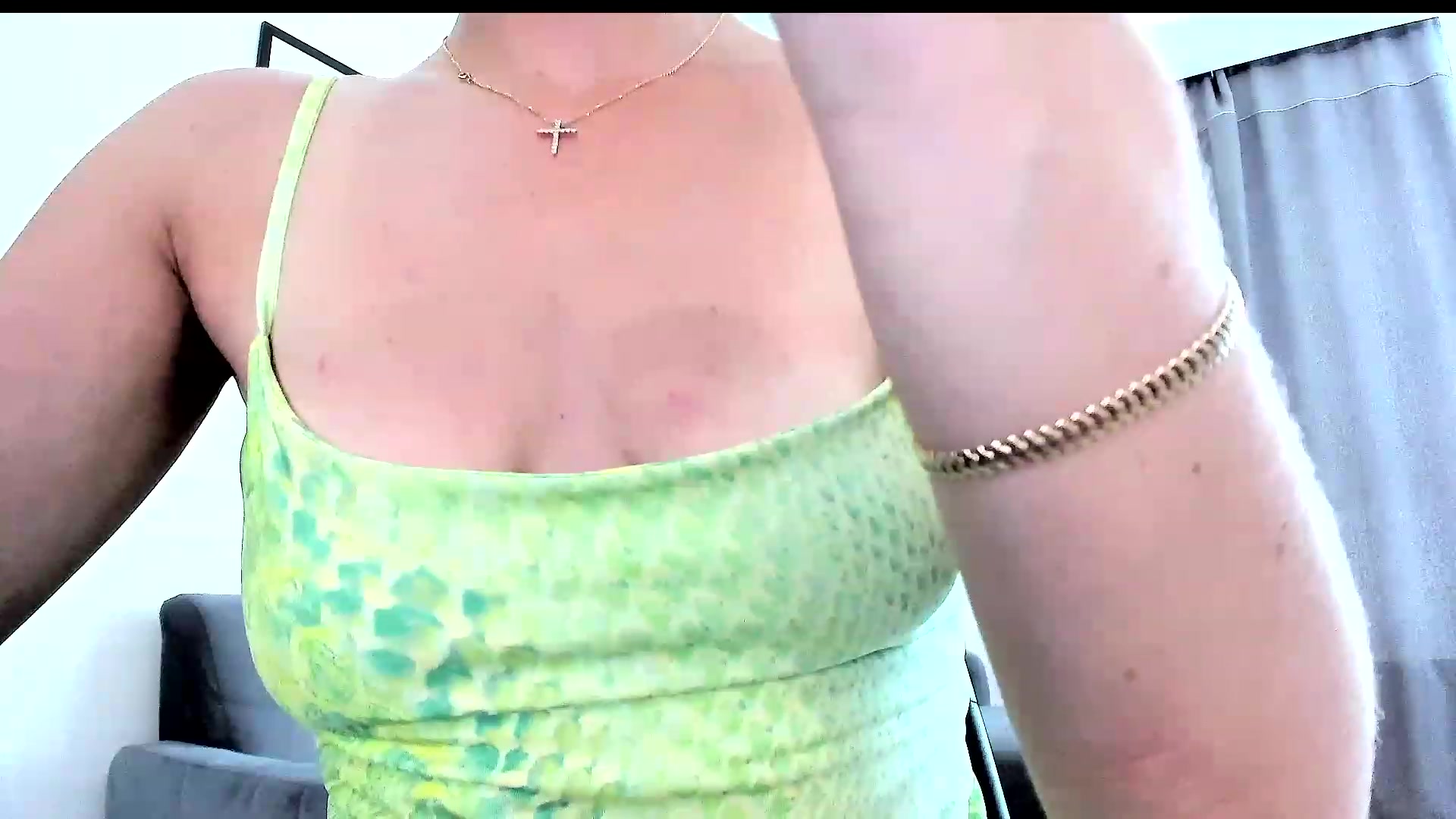 Gallery image thumbnail from Amber_Fry's myfreecams stream on, 08/15/2023, 17:38 image 7 of 20
