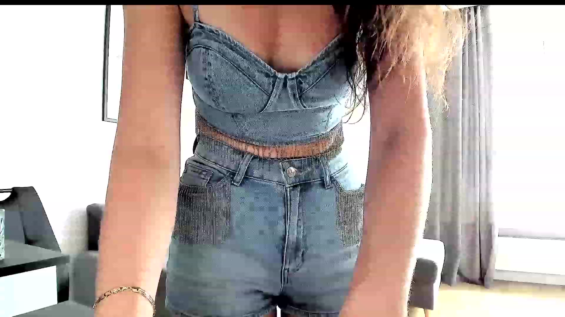 Gallery image thumbnail from Amber_Fry's myfreecams stream on, 08/16/2023, 12:11 image 1 of 20