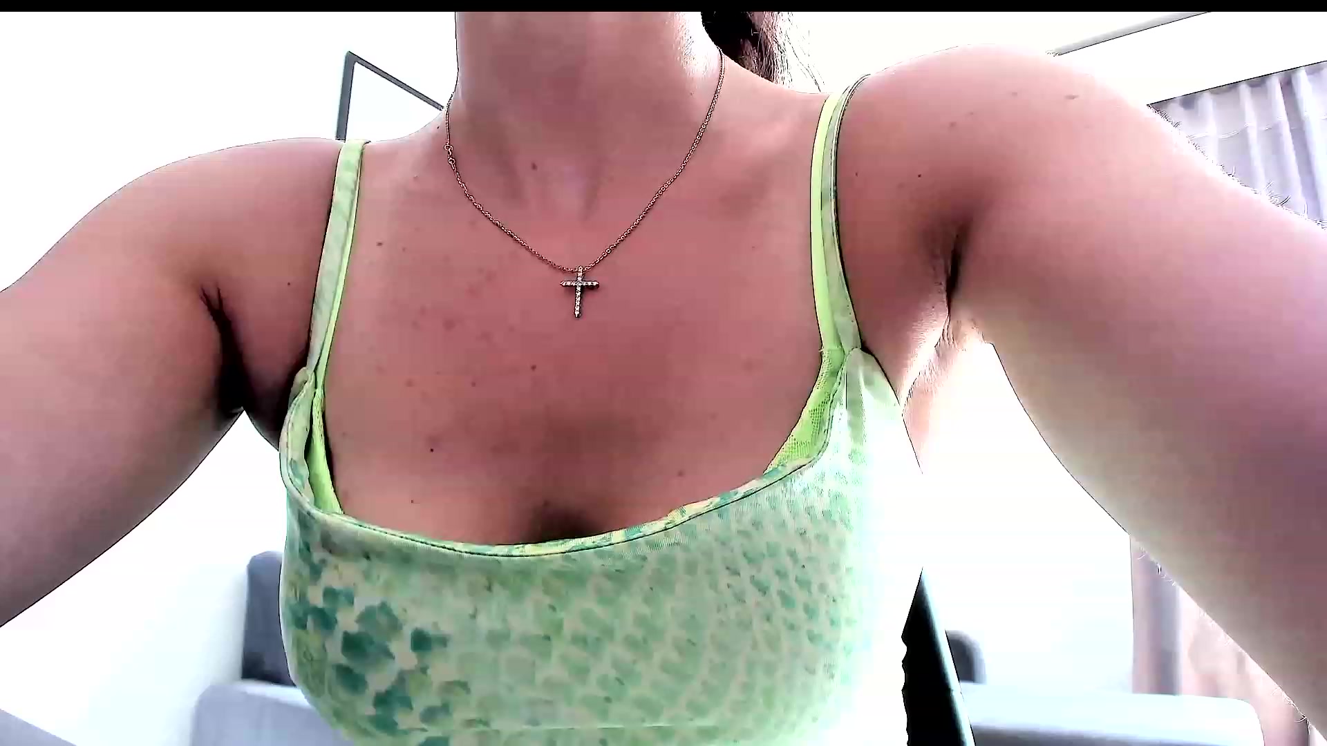 Gallery image thumbnail from Amber_Fry's myfreecams stream on, 08/20/2023, 10:07 image 3 of 20