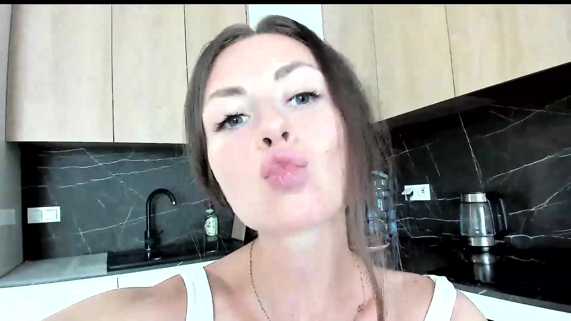 Gallery image thumbnail from Amber_Fry's myfreecams stream on, 08/27/2023, 11:57 image 15 of 20