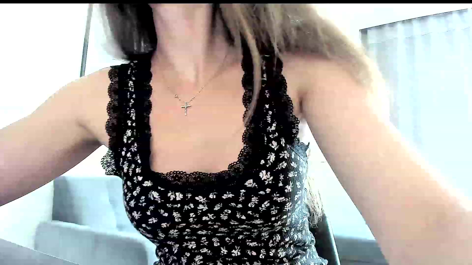 Gallery image thumbnail from Amber_Fry's myfreecams stream on, 09/05/2023, 12:36 image 17 of 20