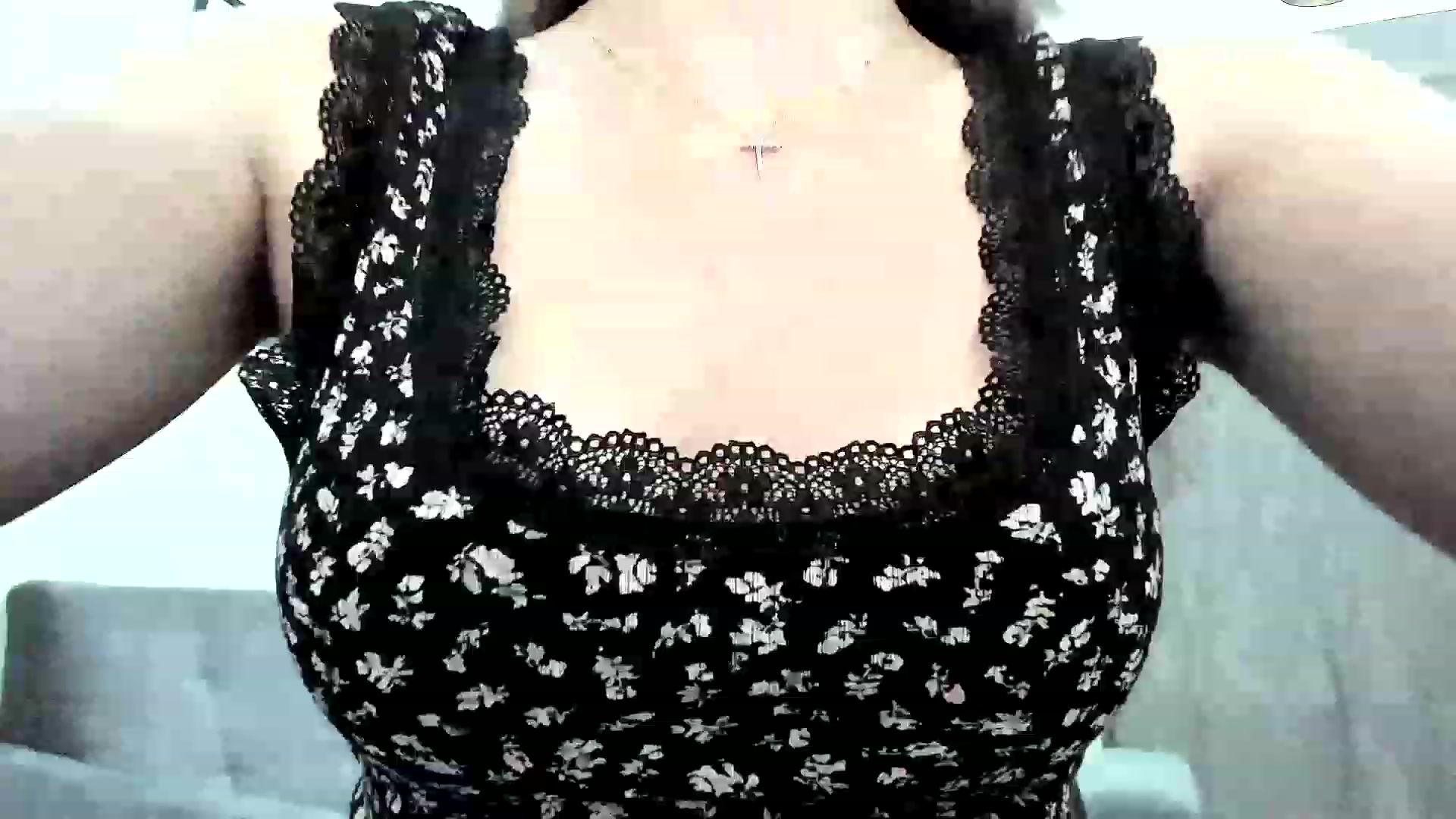 Gallery image thumbnail from Amber_Fry's myfreecams stream on, 10/05/2023, 17:28 image 14 of 20