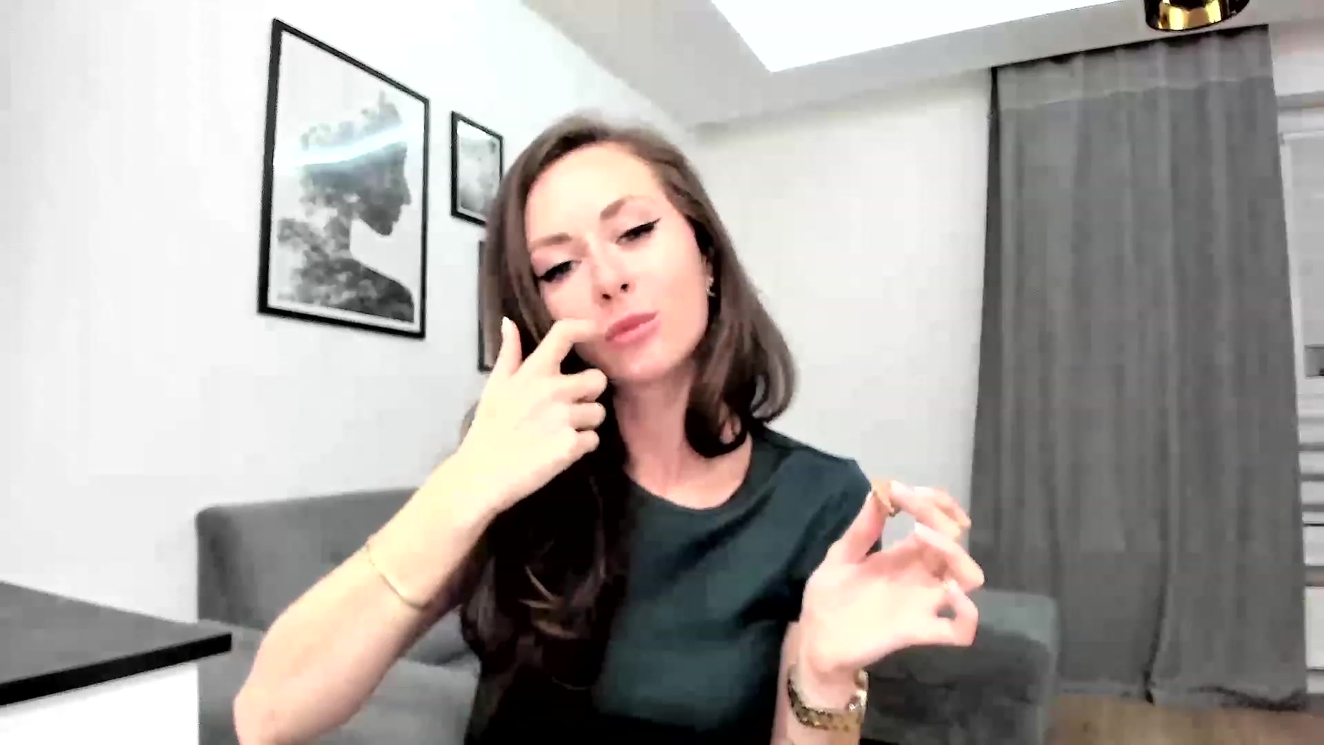 Gallery image thumbnail from Amber_Fry's myfreecams stream on, 10/06/2023, 17:28 image 1 of 20