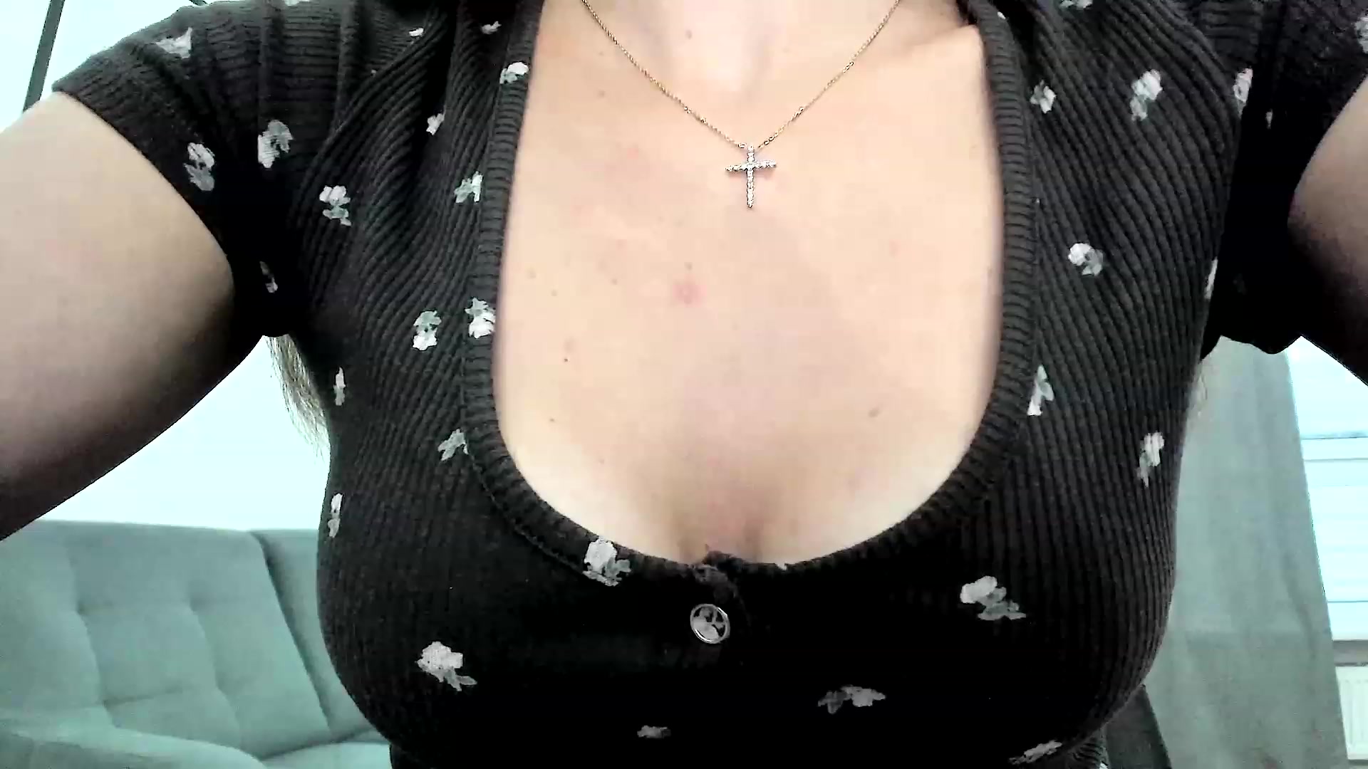 Gallery image thumbnail from Amber_Fry's myfreecams stream on, 10/10/2023, 16:06 image 14 of 20