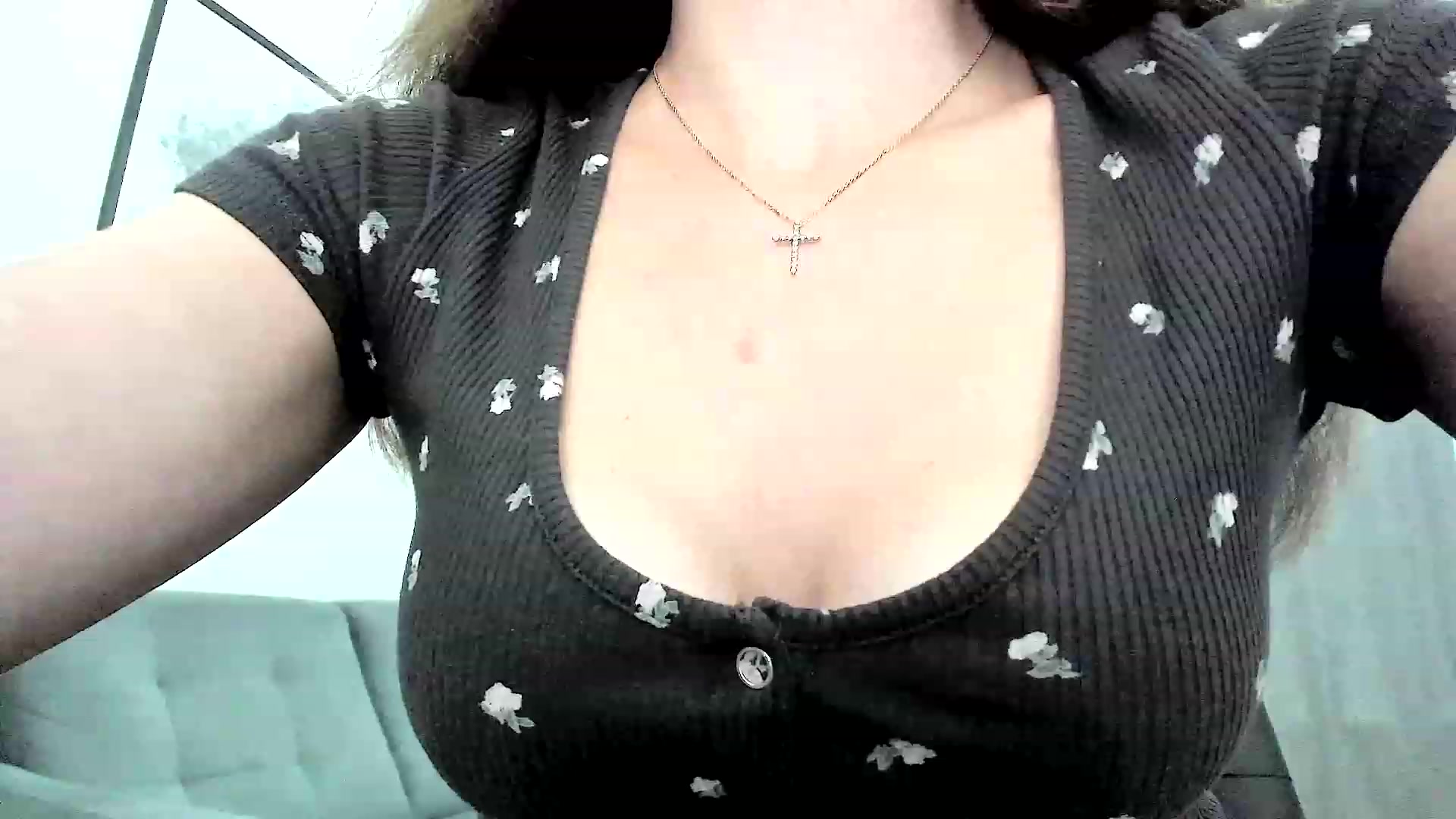 Gallery image thumbnail from Amber_Fry's myfreecams stream on, 10/10/2023, 16:06 image 19 of 20