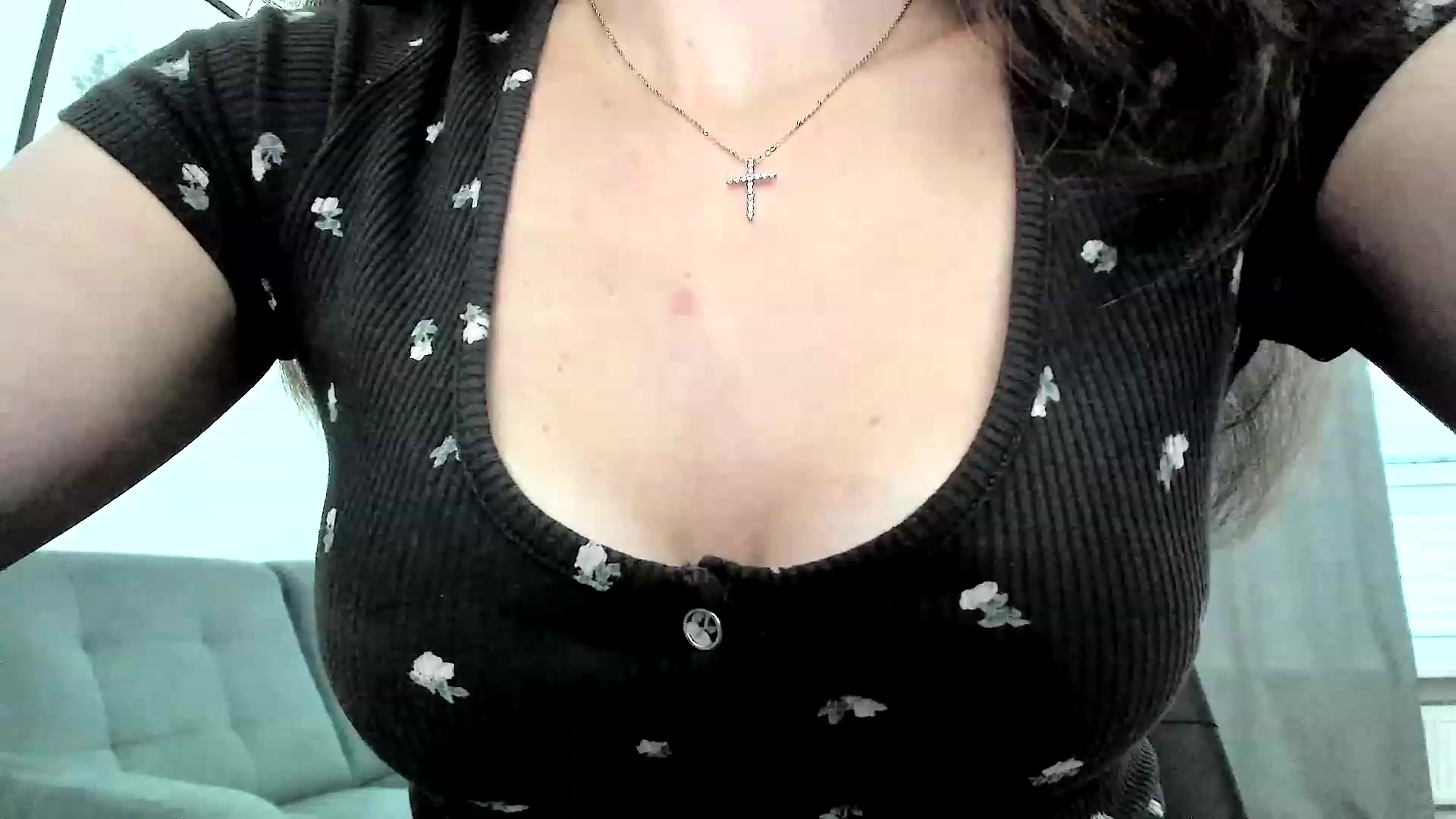 Gallery image thumbnail from Amber_Fry's myfreecams stream on, 10/10/2023, 16:06 image 12 of 20