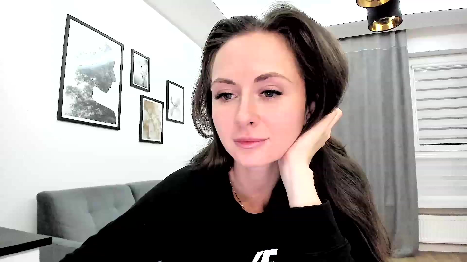 Gallery image thumbnail from Amber_Fry's myfreecams stream on, 10/16/2023, 18:12 image 13 of 20