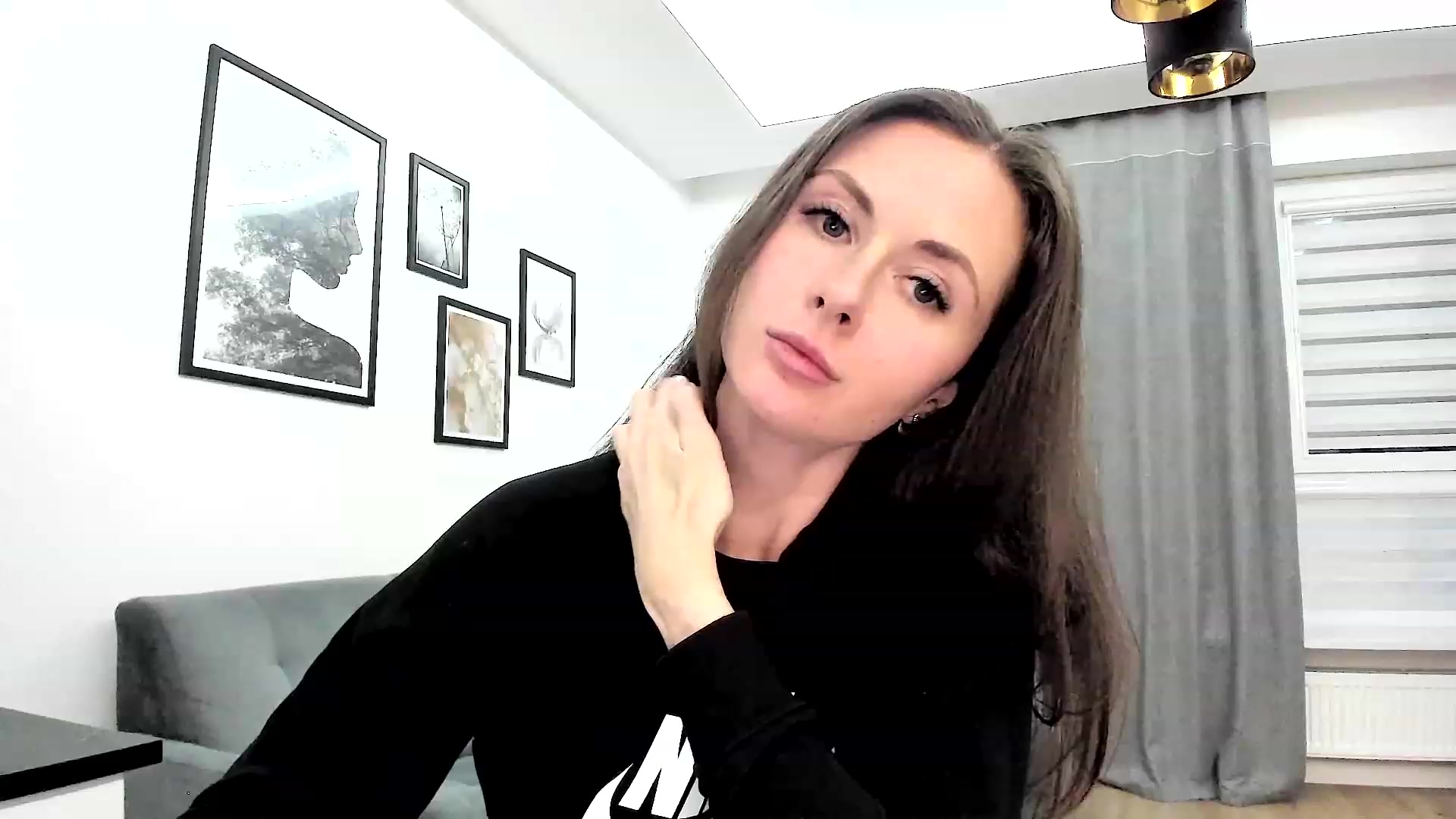 Gallery image thumbnail from Amber_Fry's myfreecams stream on, 10/16/2023, 18:12 image 1 of 20