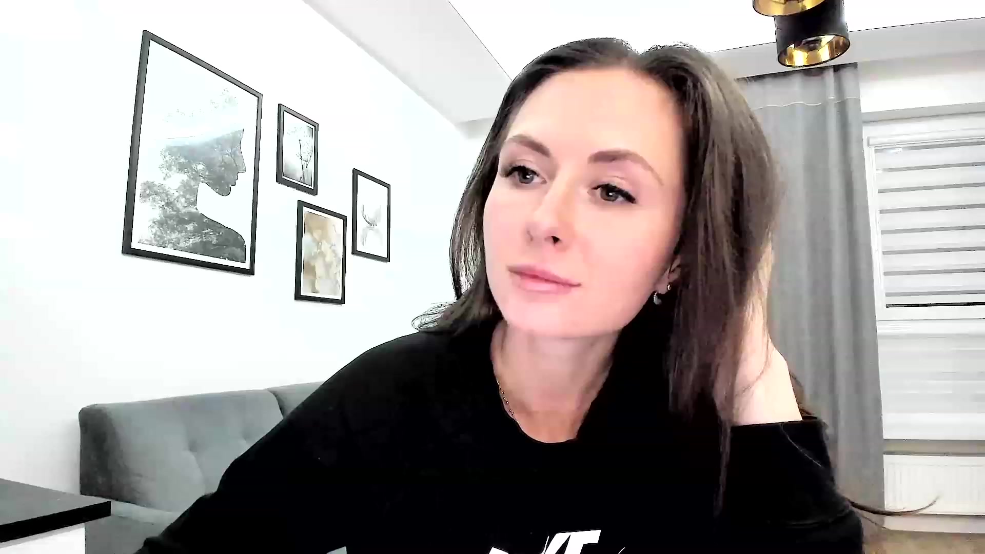 Gallery image thumbnail from Amber_Fry's myfreecams stream on, 10/16/2023, 18:12 image 12 of 20