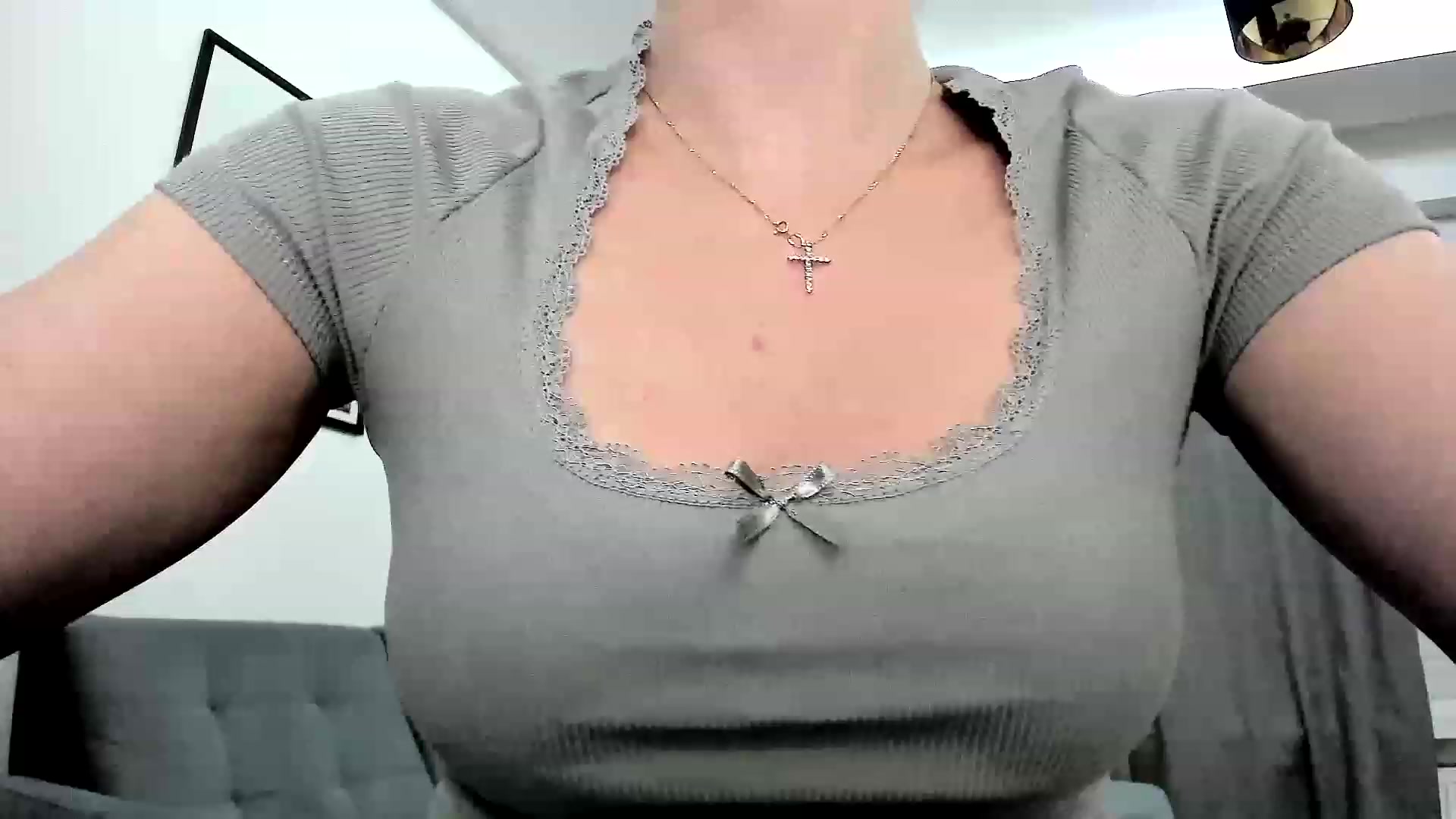 Gallery image thumbnail from Amber_Fry's myfreecams stream on, 10/19/2023, 18:04 image 15 of 20