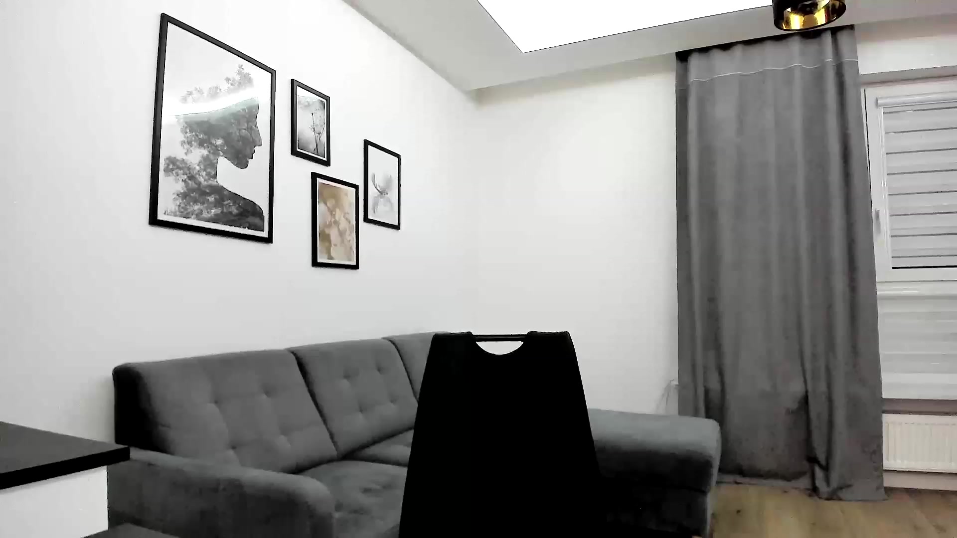 Gallery image thumbnail from Amber_Fry's myfreecams stream on, 10/19/2023, 19:02 image 3 of 20