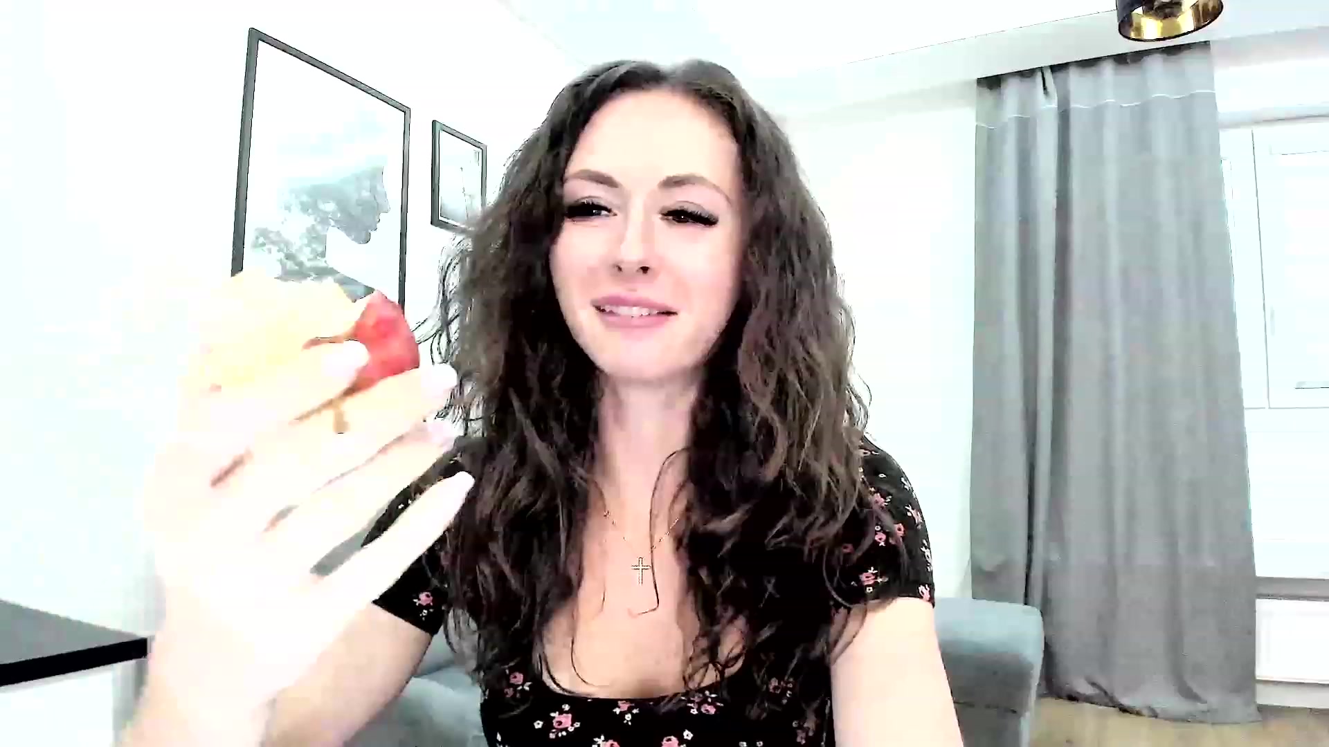Gallery image thumbnail from Amber_Fry's myfreecams stream on, 10/20/2023, 15:14 image 17 of 20