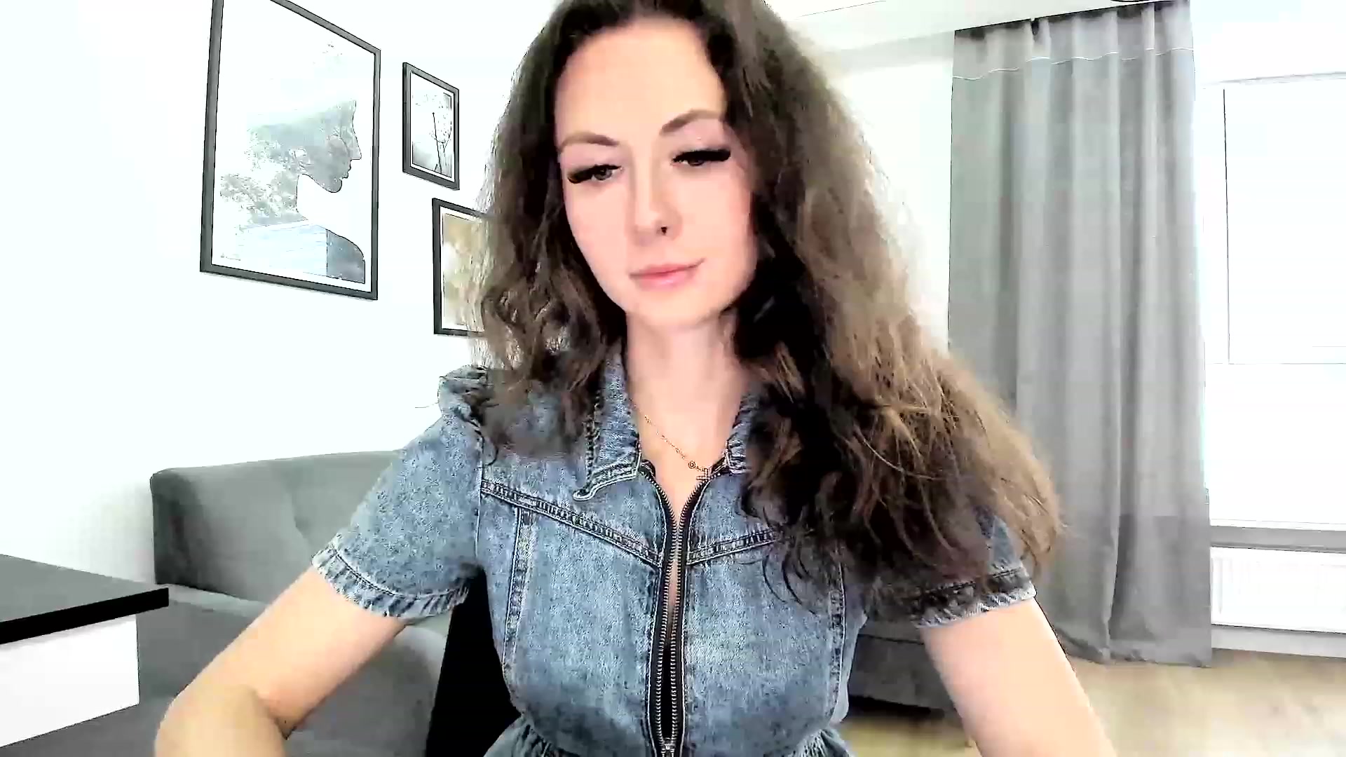 Gallery image thumbnail from Amber_Fry's myfreecams stream on, 10/26/2023, 14:40 image 13 of 20