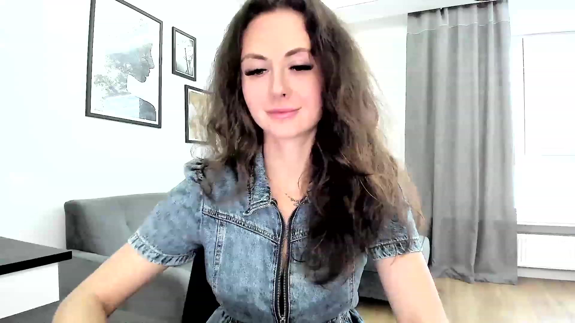 Gallery image thumbnail from Amber_Fry's myfreecams stream on, 10/26/2023, 14:40 image 14 of 20