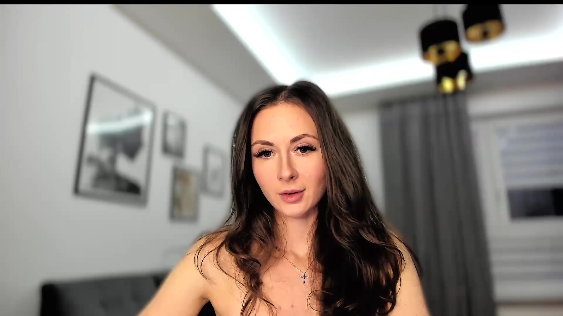 Gallery image thumbnail from Amber_Fry's myfreecams stream on, 11/12/2023, 15:46 image 17 of 20