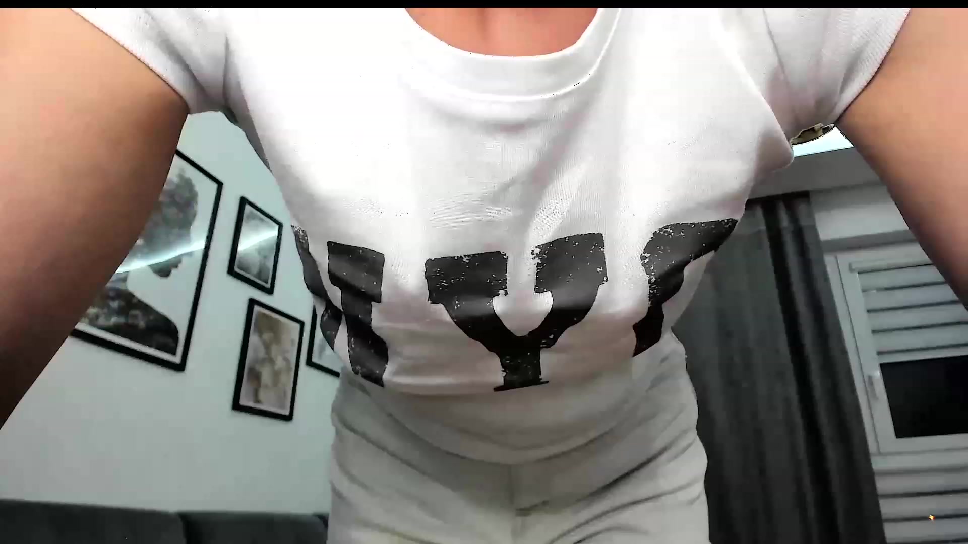Gallery image thumbnail from Amber_Fry's myfreecams stream on, 11/15/2023, 15:56 image 20 of 20