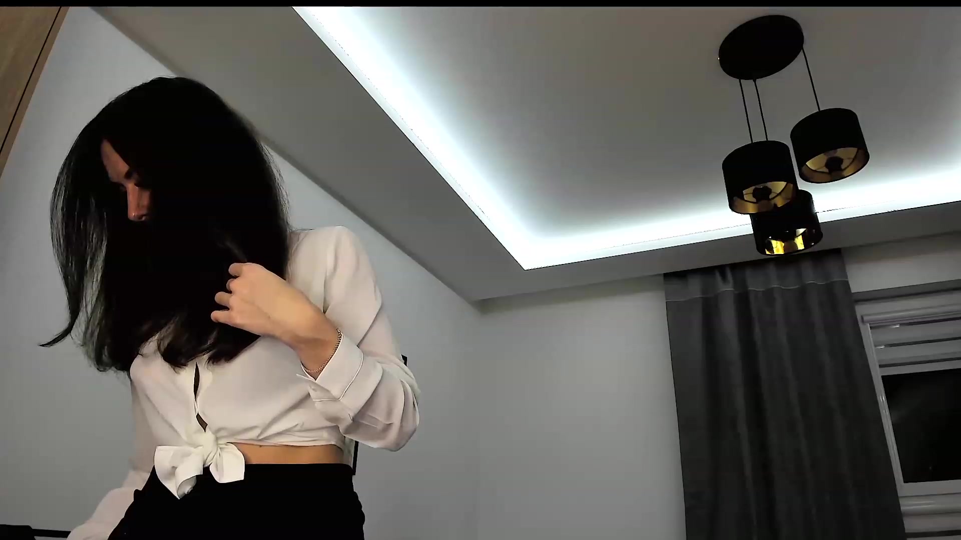 Gallery image thumbnail from Amber_Fry's myfreecams stream on, 11/21/2023, 17:49 image 16 of 20