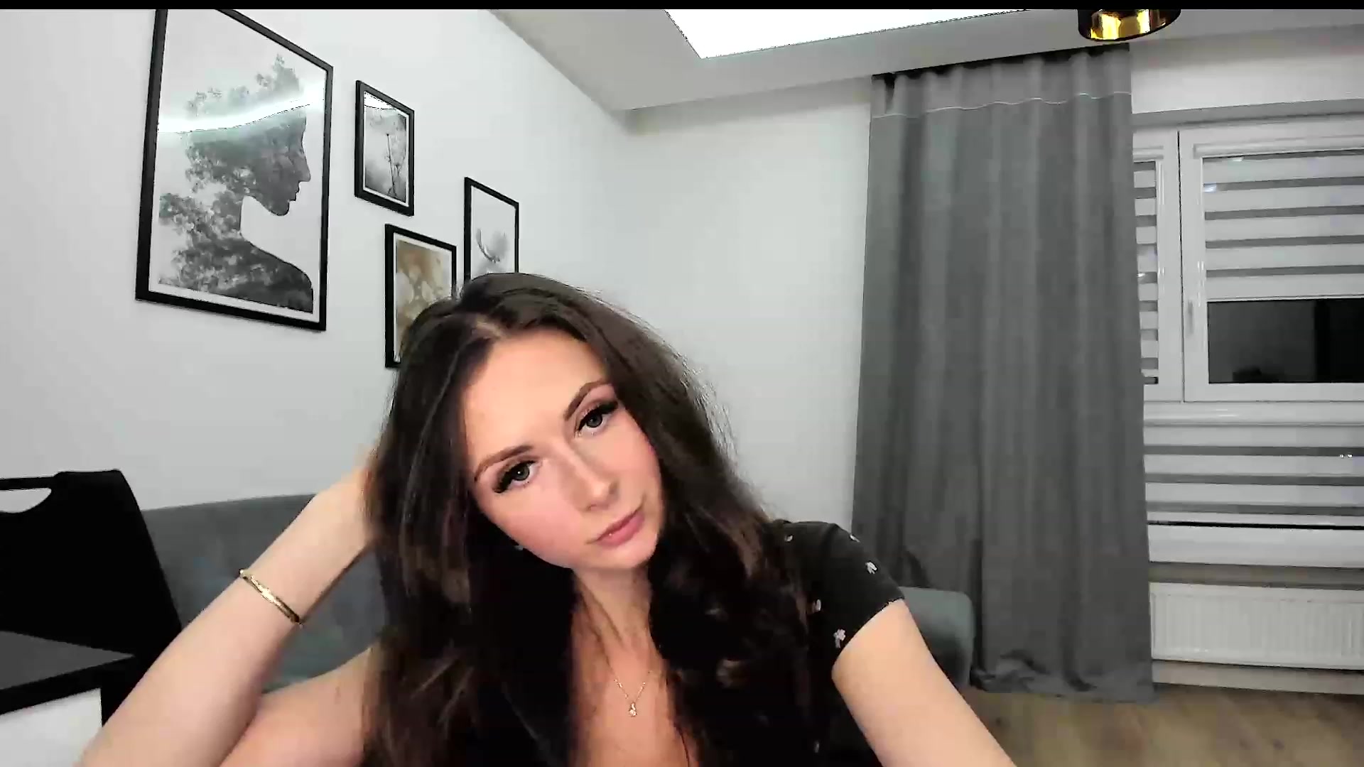 Gallery image thumbnail from Amber_Fry's myfreecams stream on, 11/25/2023, 16:06 image 2 of 20