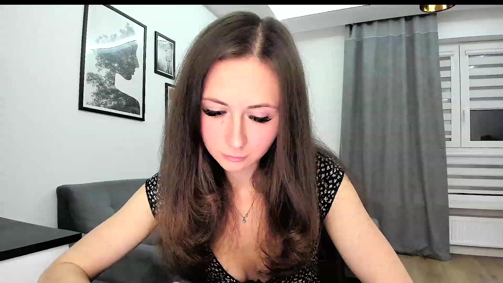 Gallery image thumbnail from Amber_Fry's myfreecams stream on, 12/02/2023, 16:07 image 11 of 20