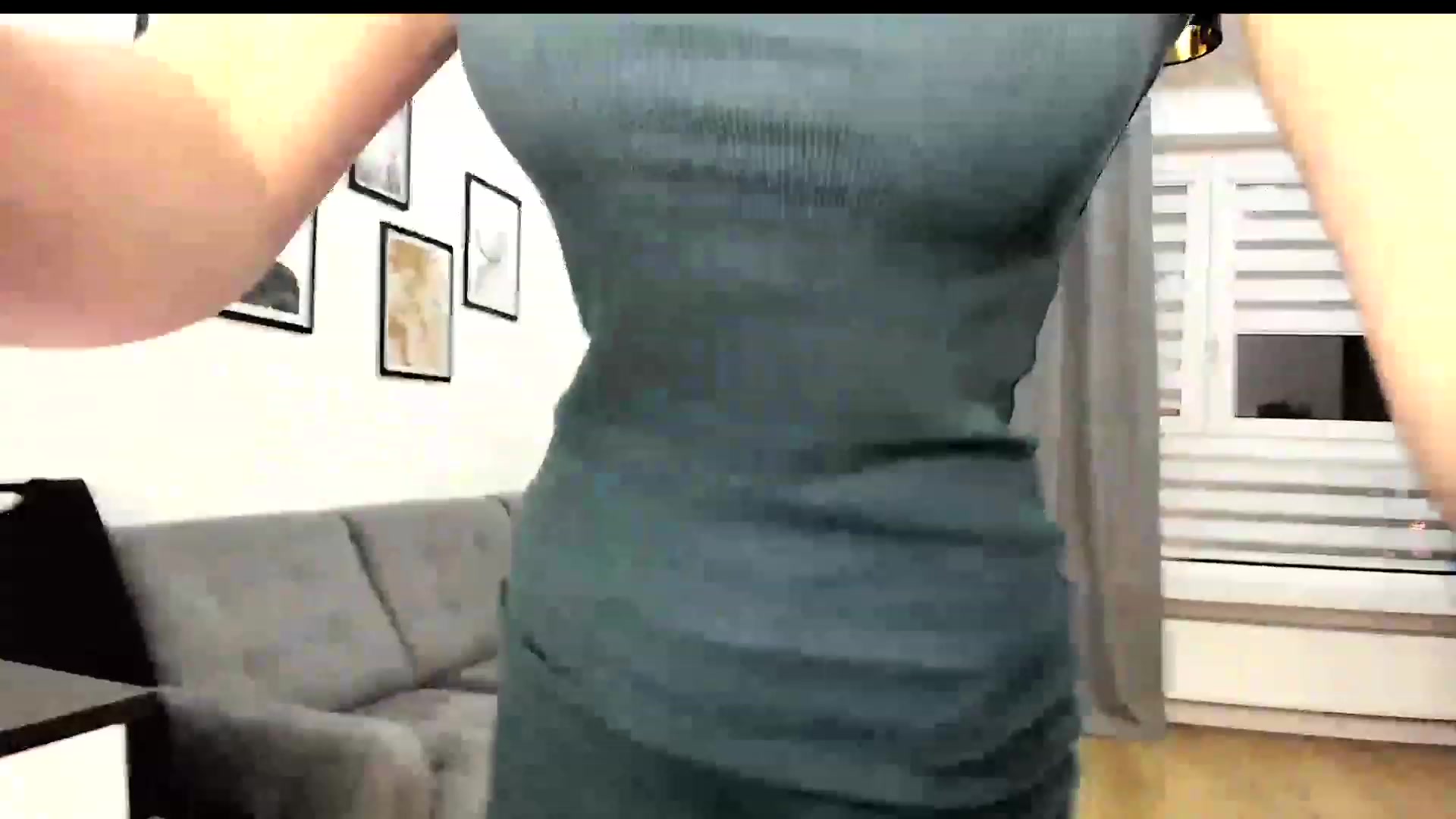 Gallery image thumbnail from Amber_Fry's myfreecams stream on, 12/04/2023, 17:16 image 7 of 20