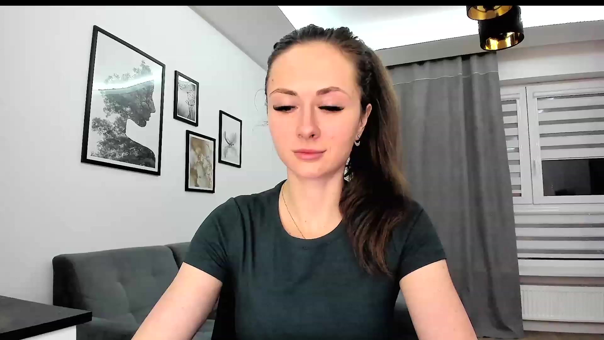 Gallery image thumbnail from Amber_Fry's myfreecams stream on, 12/04/2023, 17:47 image 14 of 20