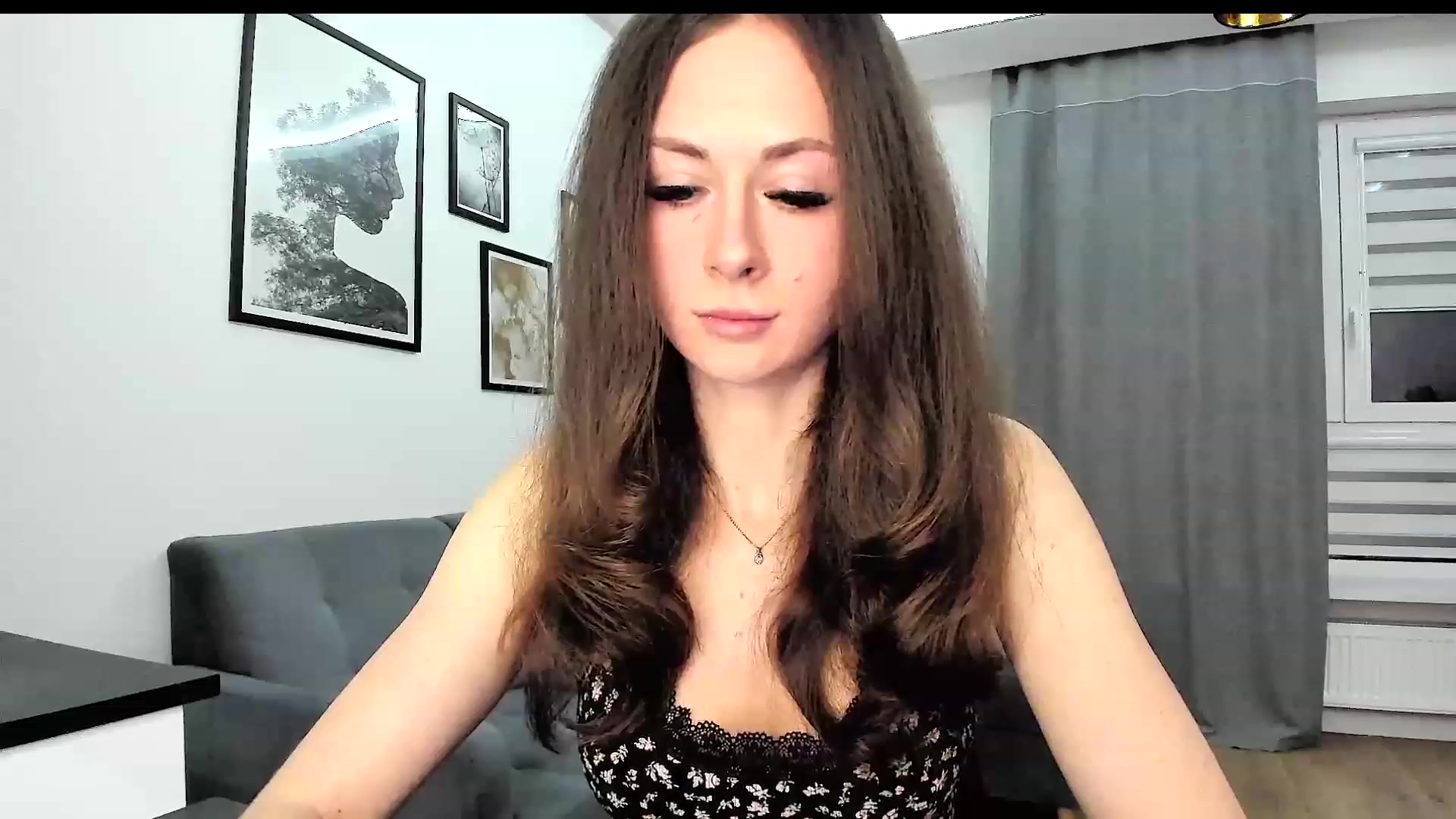 Gallery image thumbnail from Amber_Fry's myfreecams stream on, 12/06/2023, 16:46 image 9 of 20