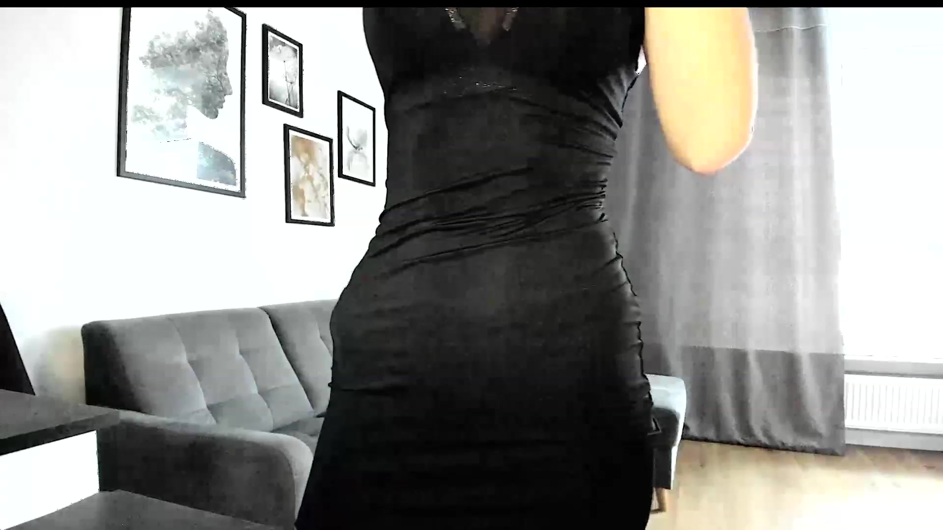 Gallery image thumbnail from Amber_Fry's myfreecams stream on, 12/10/2023, 14:14 image 8 of 20