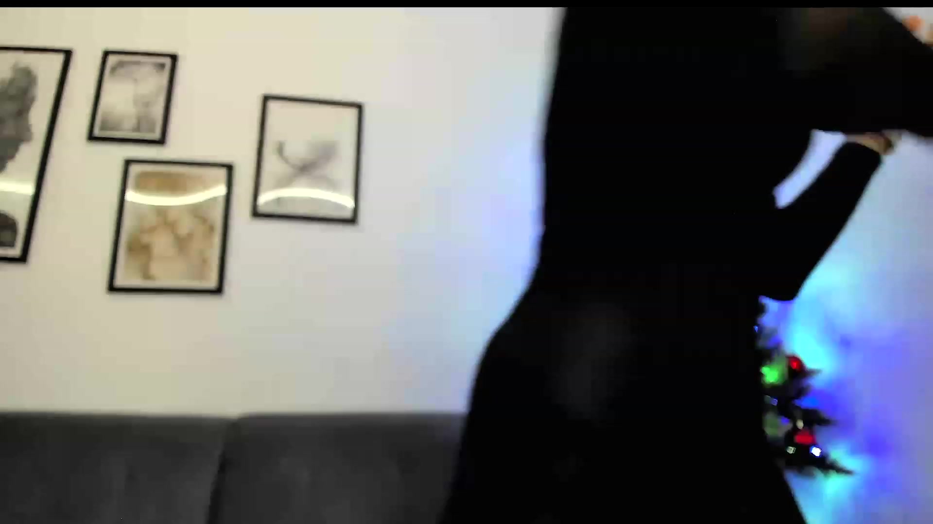 Gallery image thumbnail from Amber_Fry's myfreecams stream on, 12/12/2023, 13:32 image 9 of 20