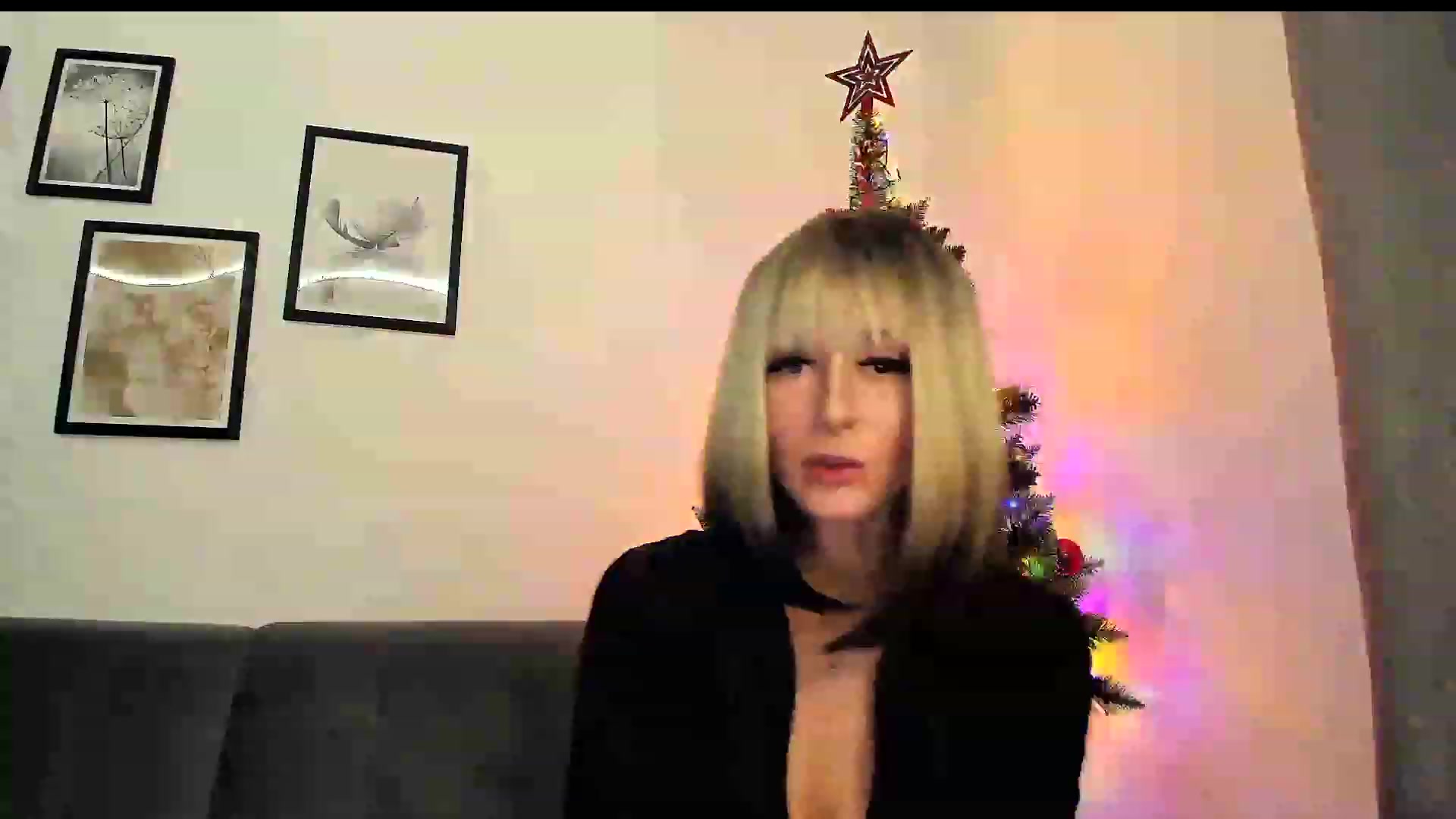 Gallery image thumbnail from Amber_Fry's myfreecams stream on, 12/12/2023, 13:32 image 14 of 20